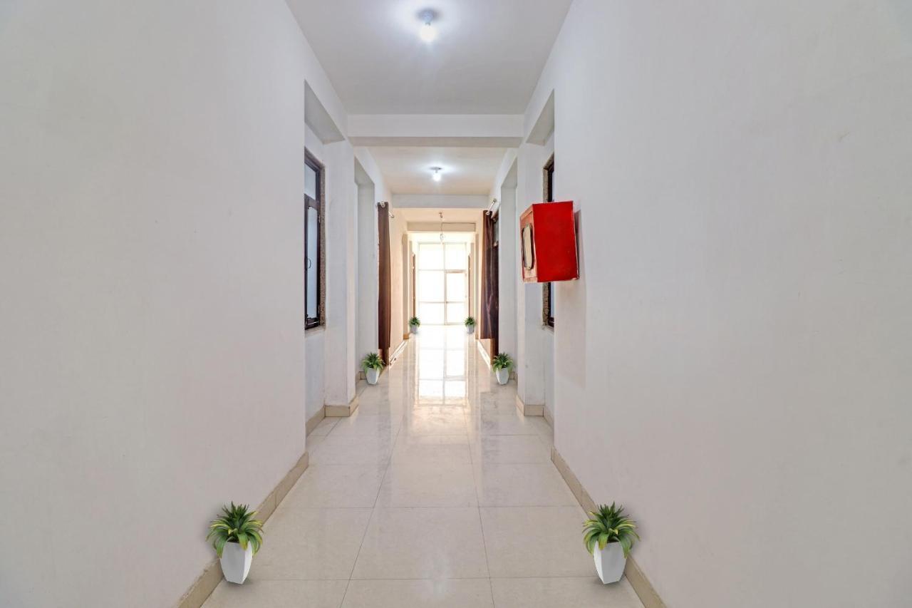 Flagship Ag Yamuna Palace 3*