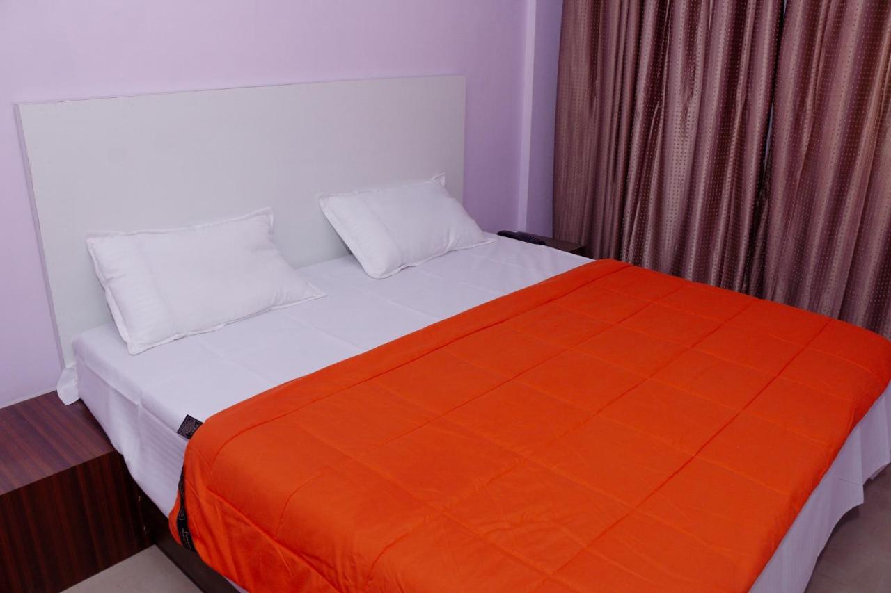 Shree Prabhu Prem Dham, Chhatikara, Guest house *