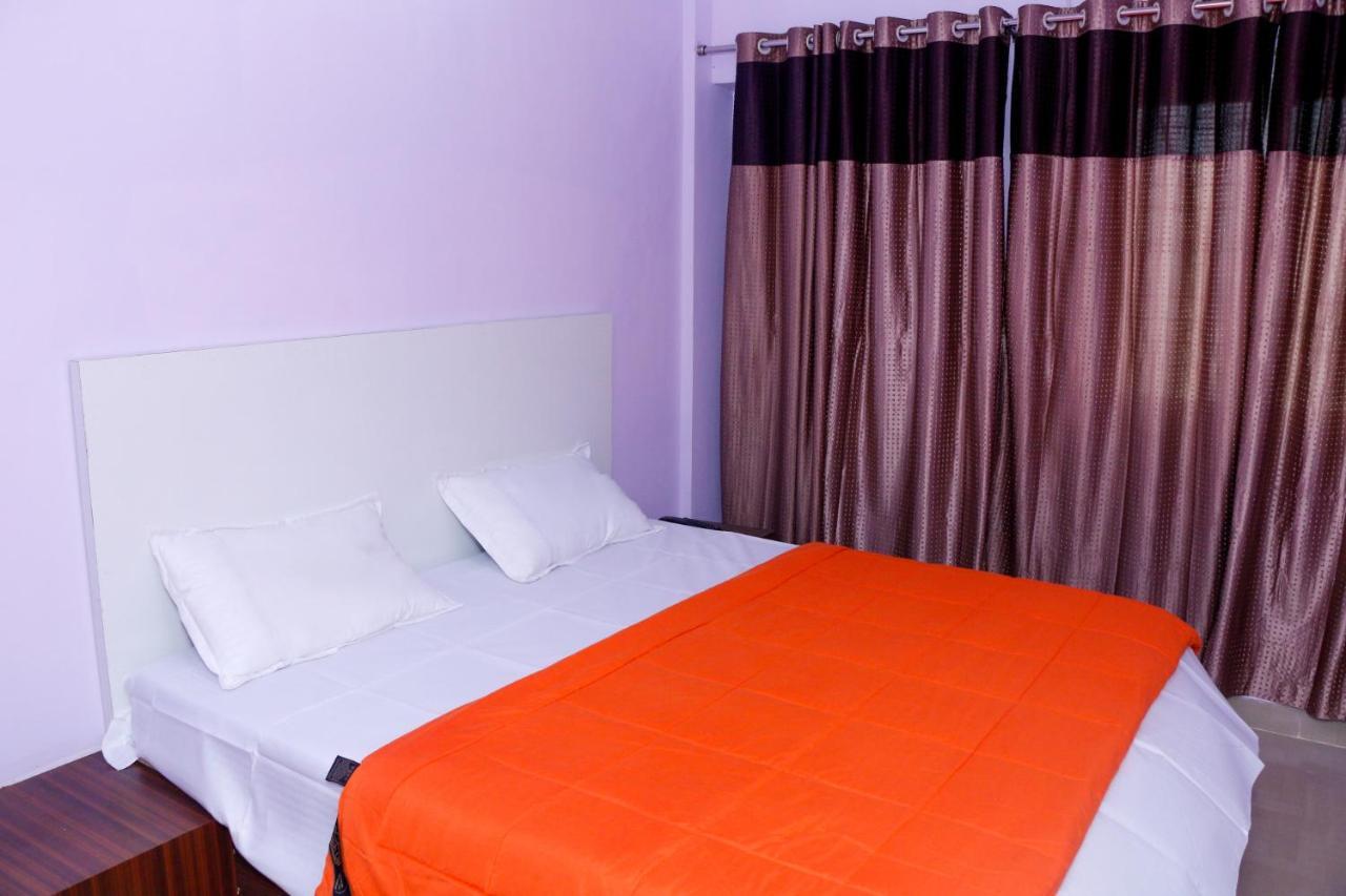 Shree Prabhu Prem Dham, Chhatikara, Guest house *