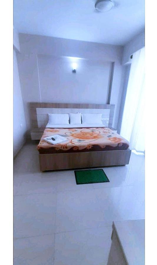 Apartment Radhe Krishna Sarnam Luxury Vrindavan