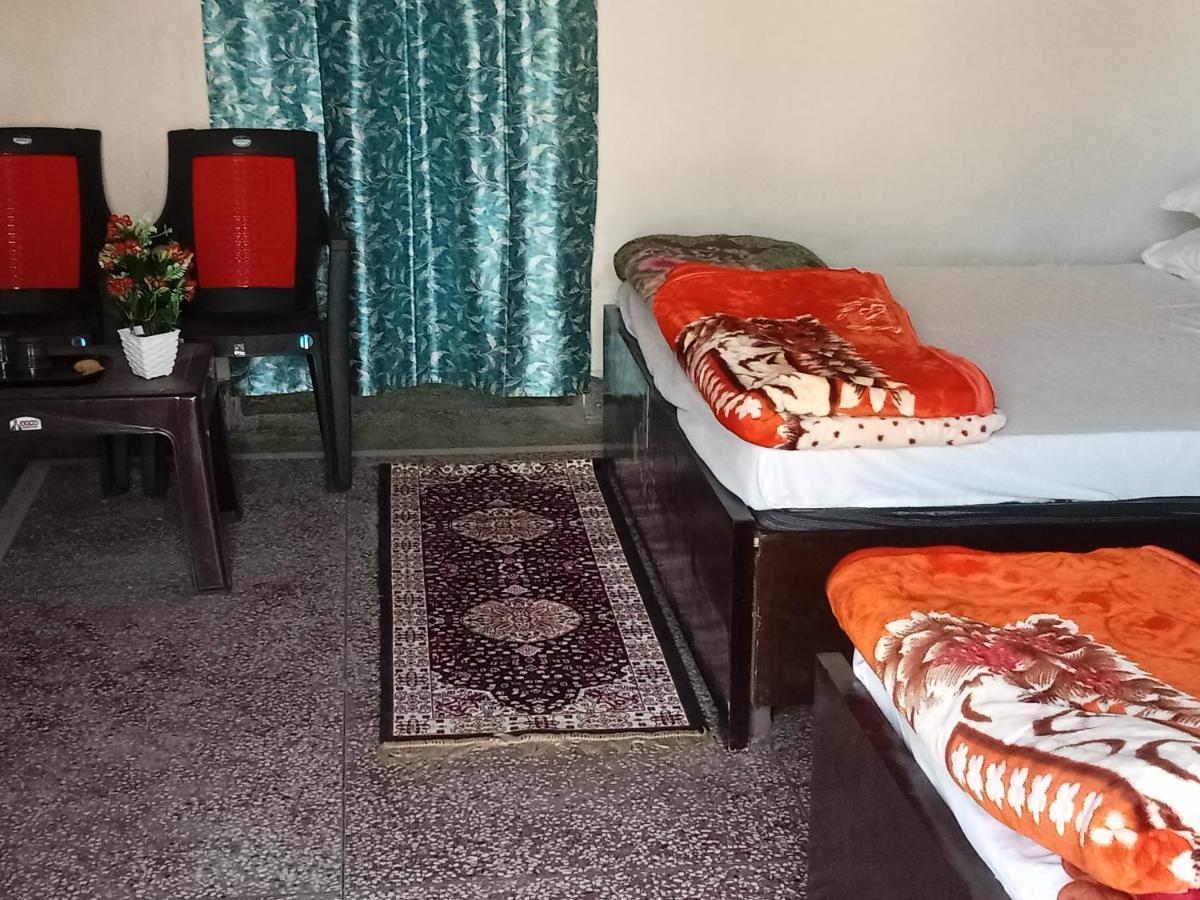 Somnath Guest house *