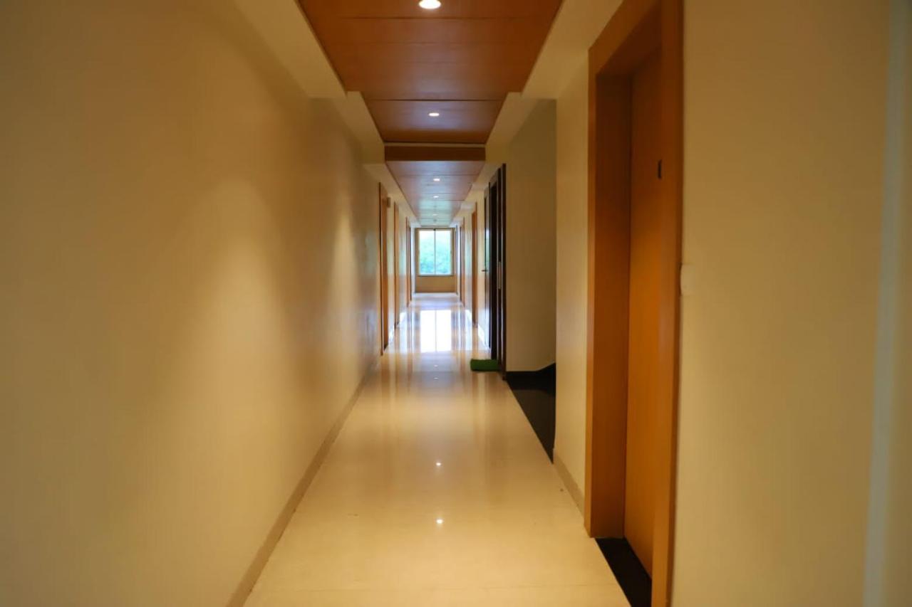 Hotel Ananda Castle