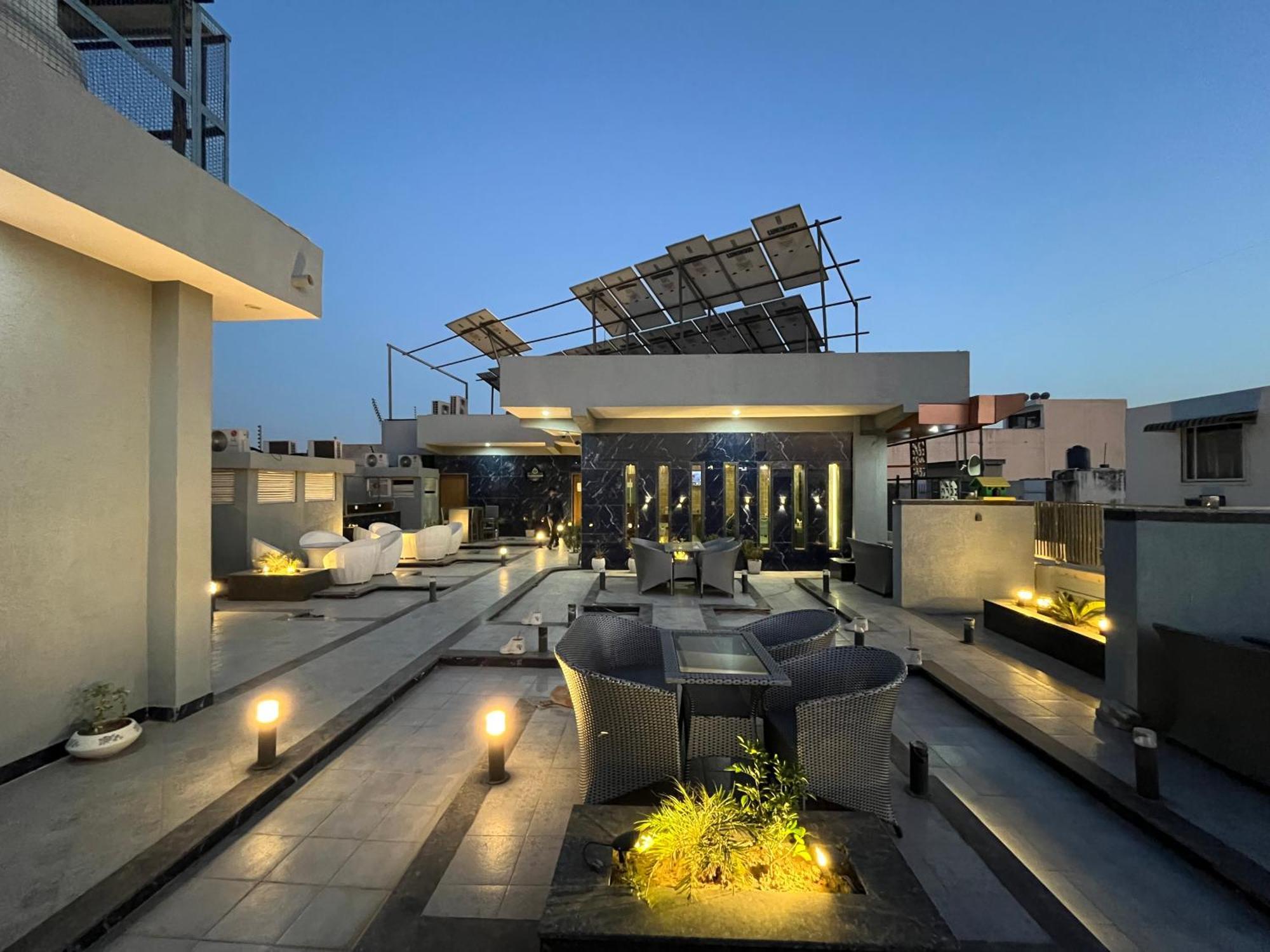 Hotel Shree Darshnam *