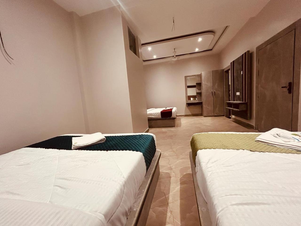 The Solitaire Express Hotel