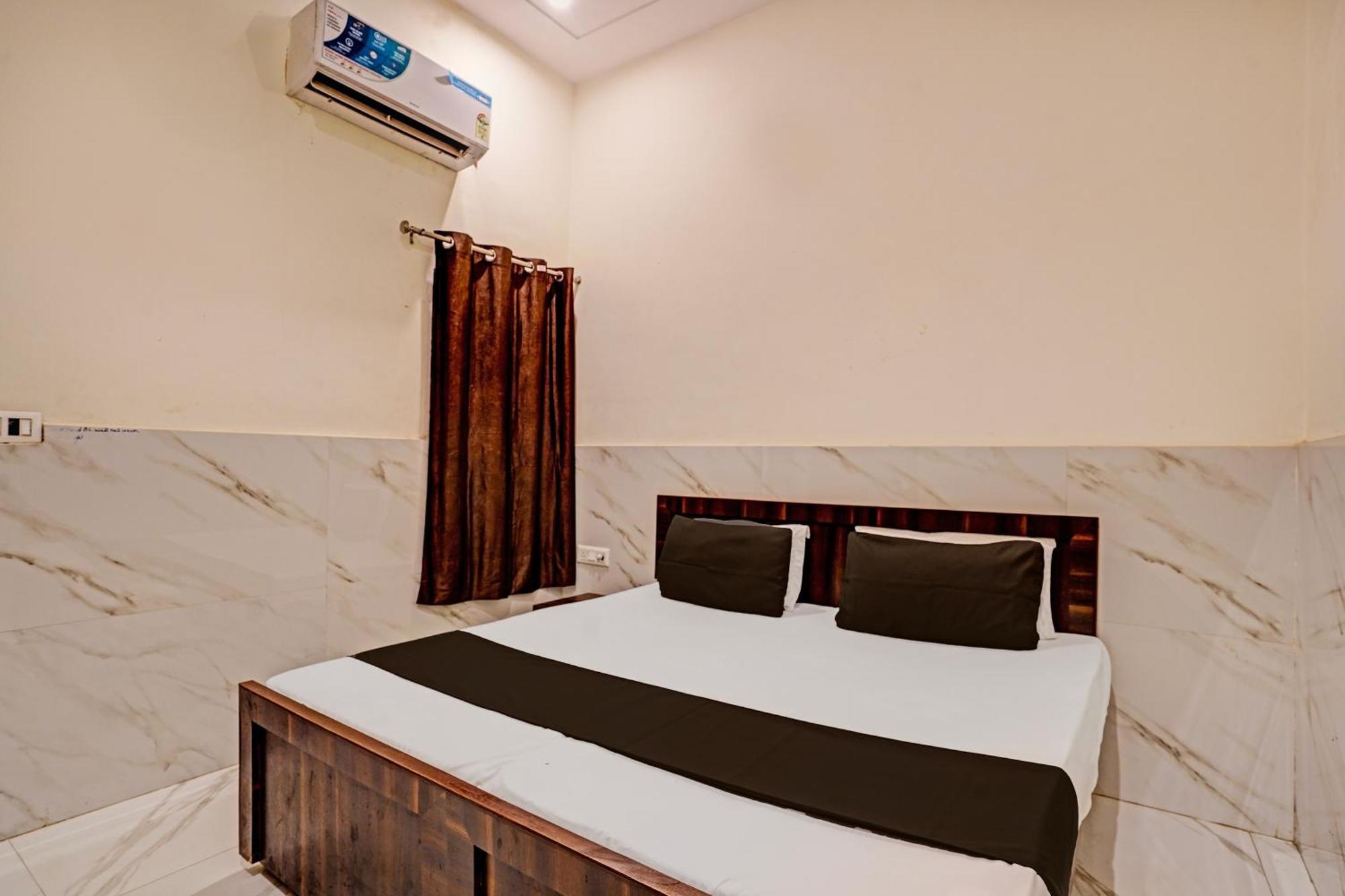 Oyo Gauri Shankar Dham 3* Vrindavan