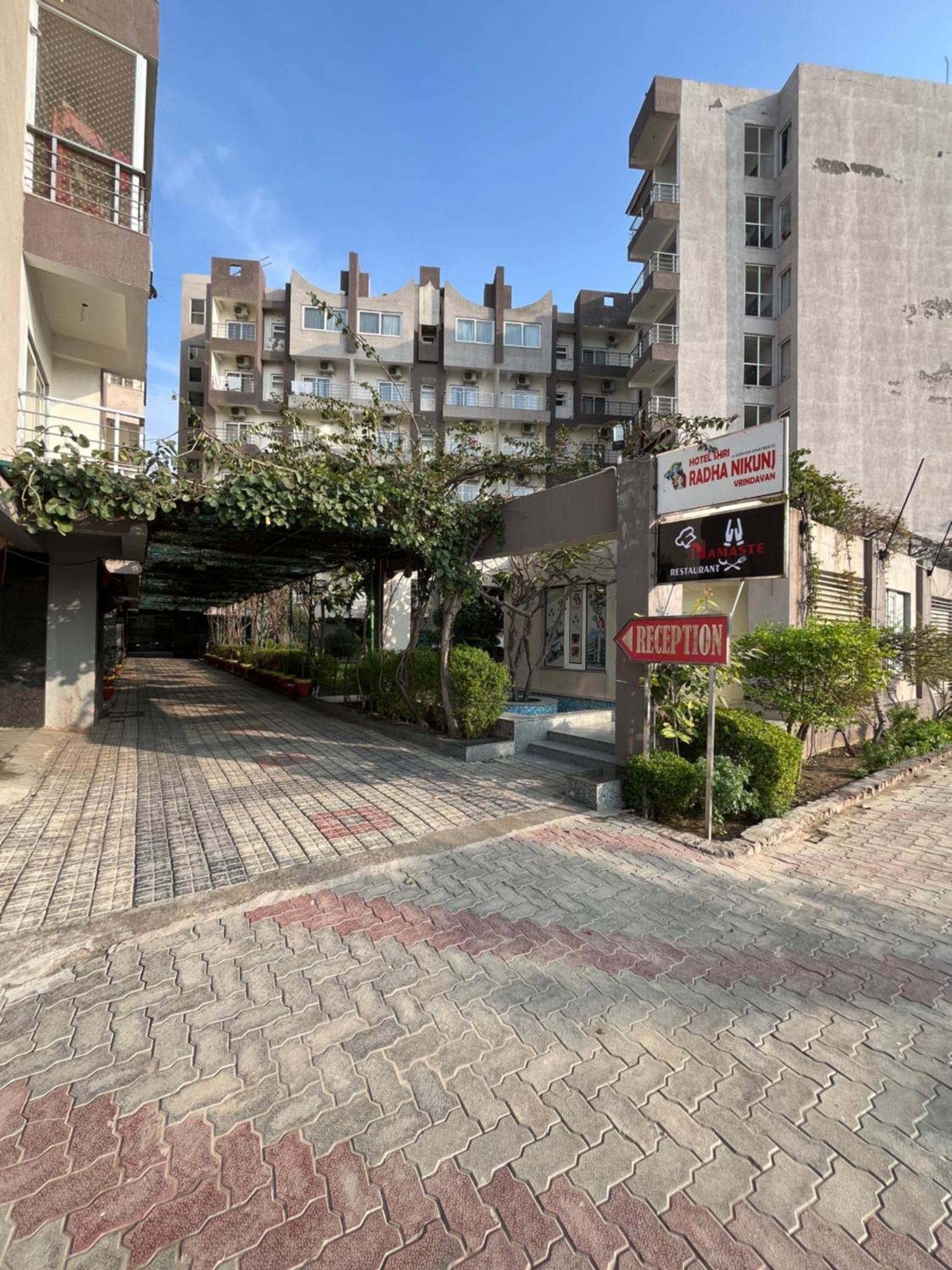 Shri Radha Nikunj - Opposite Prem Mandir 3* Vrindavan