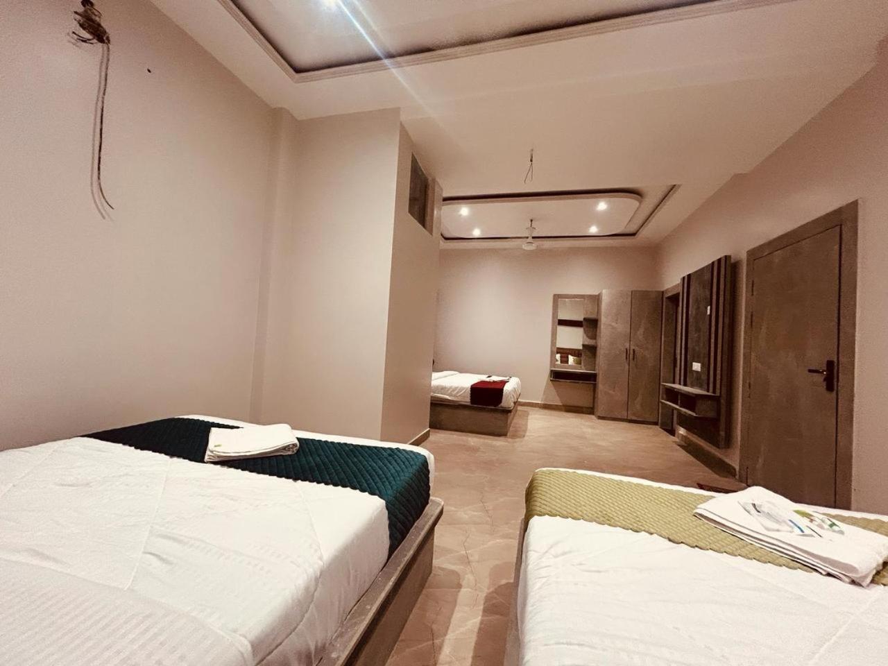 The Solitaire Express Hotel Vrindavan
