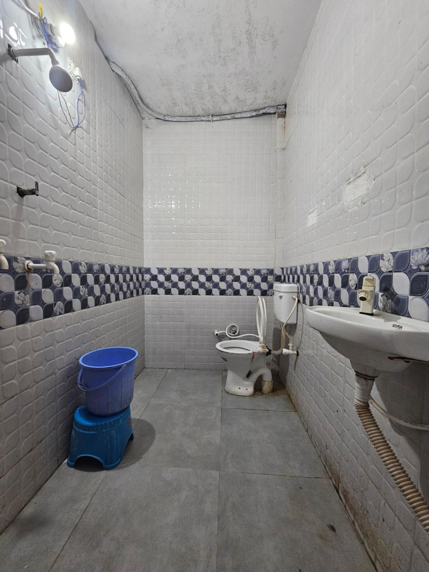 Vrin Guest house Vrindavan