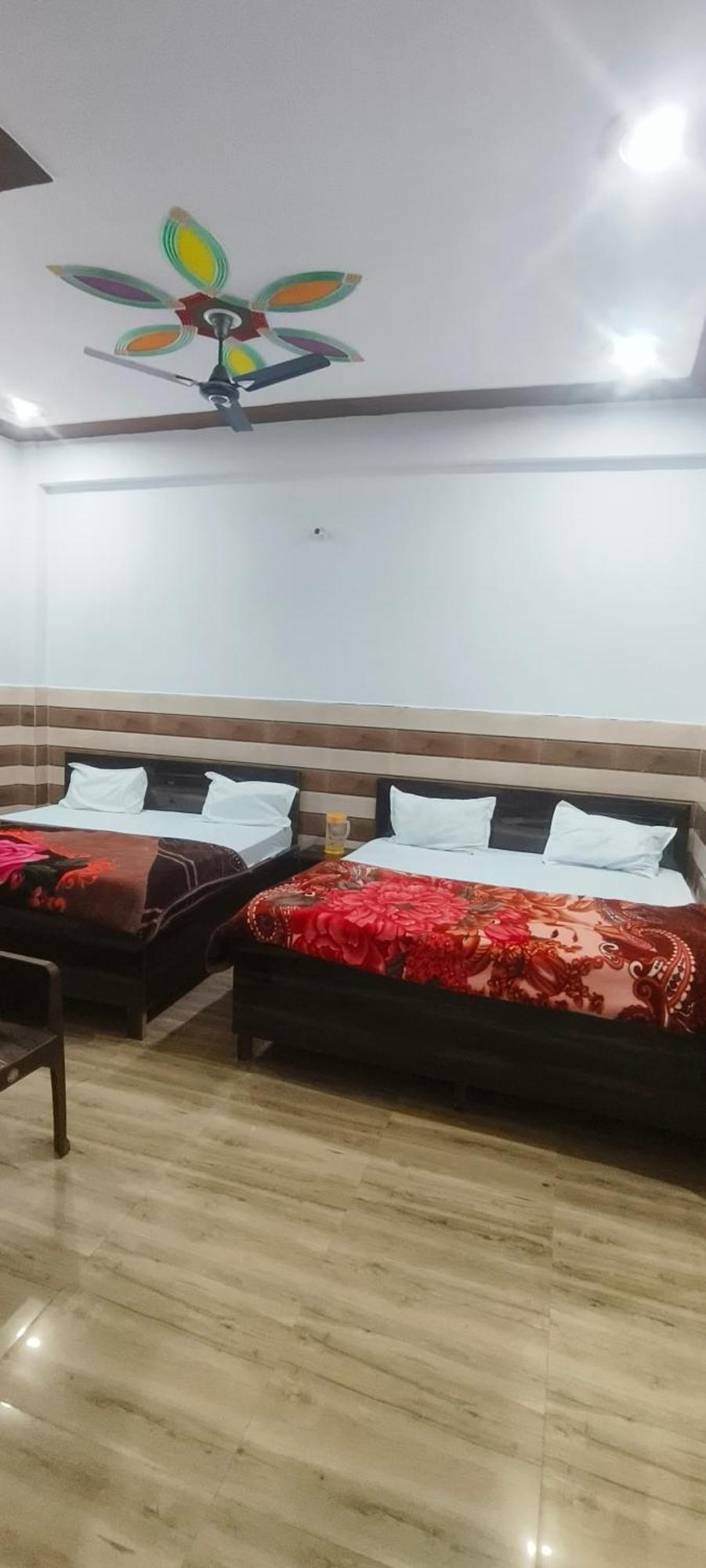 K.d.dham Near Prem Mandir1 Vrindavan
