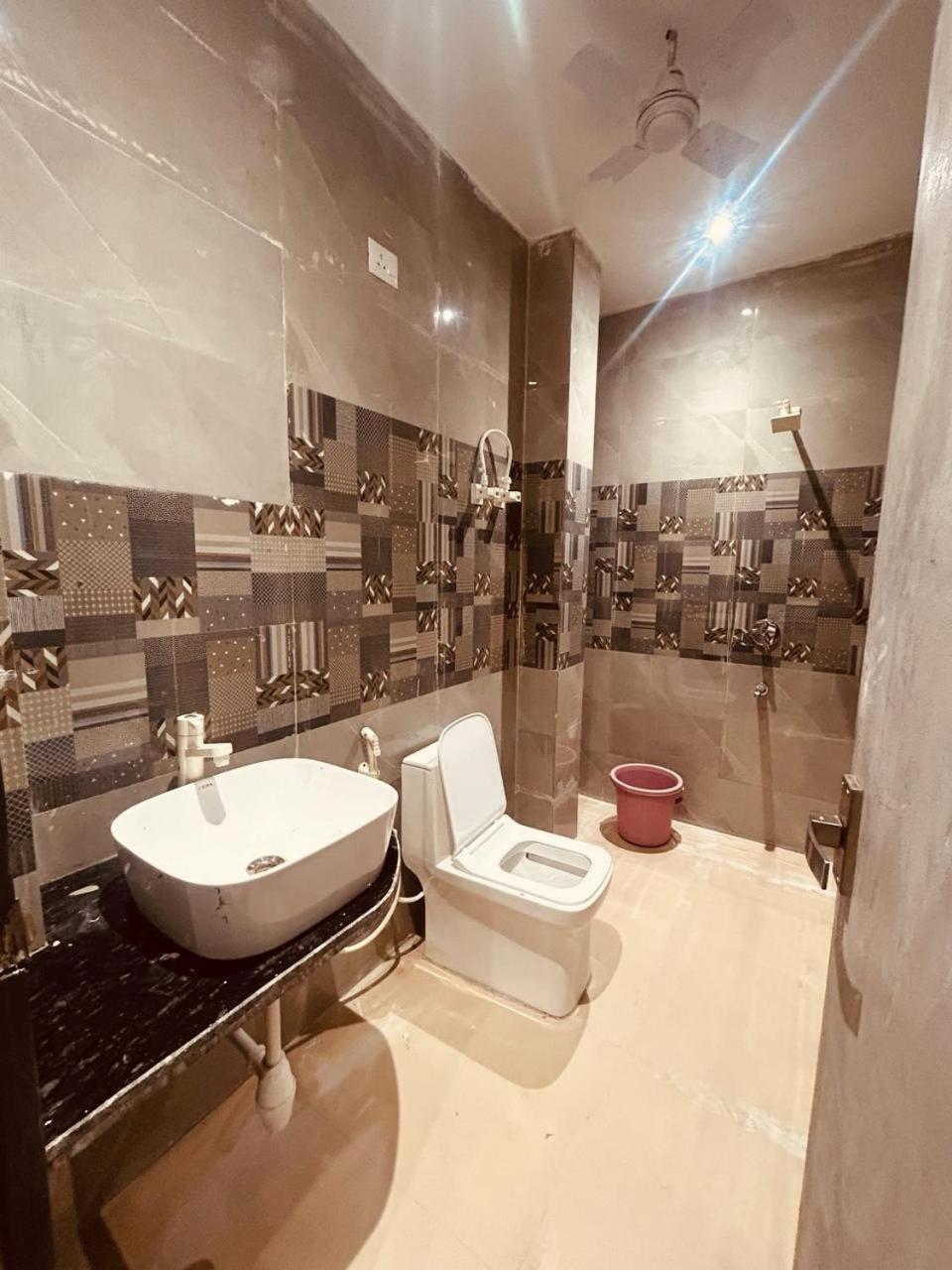 The Solitaire Express 4* Vrindavan