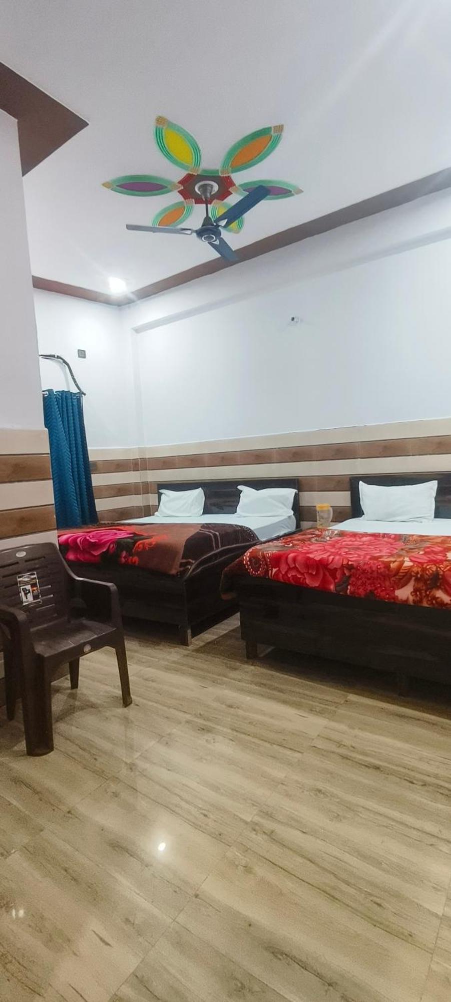 K.d.dham Near Prem Mandir1 Guest house Vrindavan