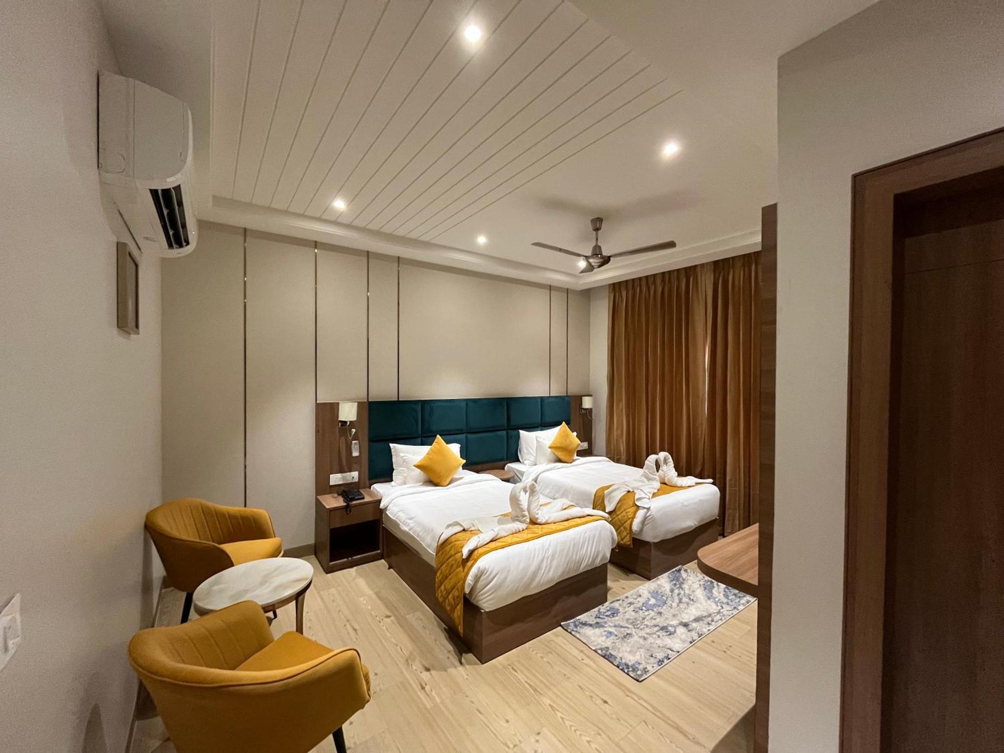 Three Seasons 4* Vrindavan