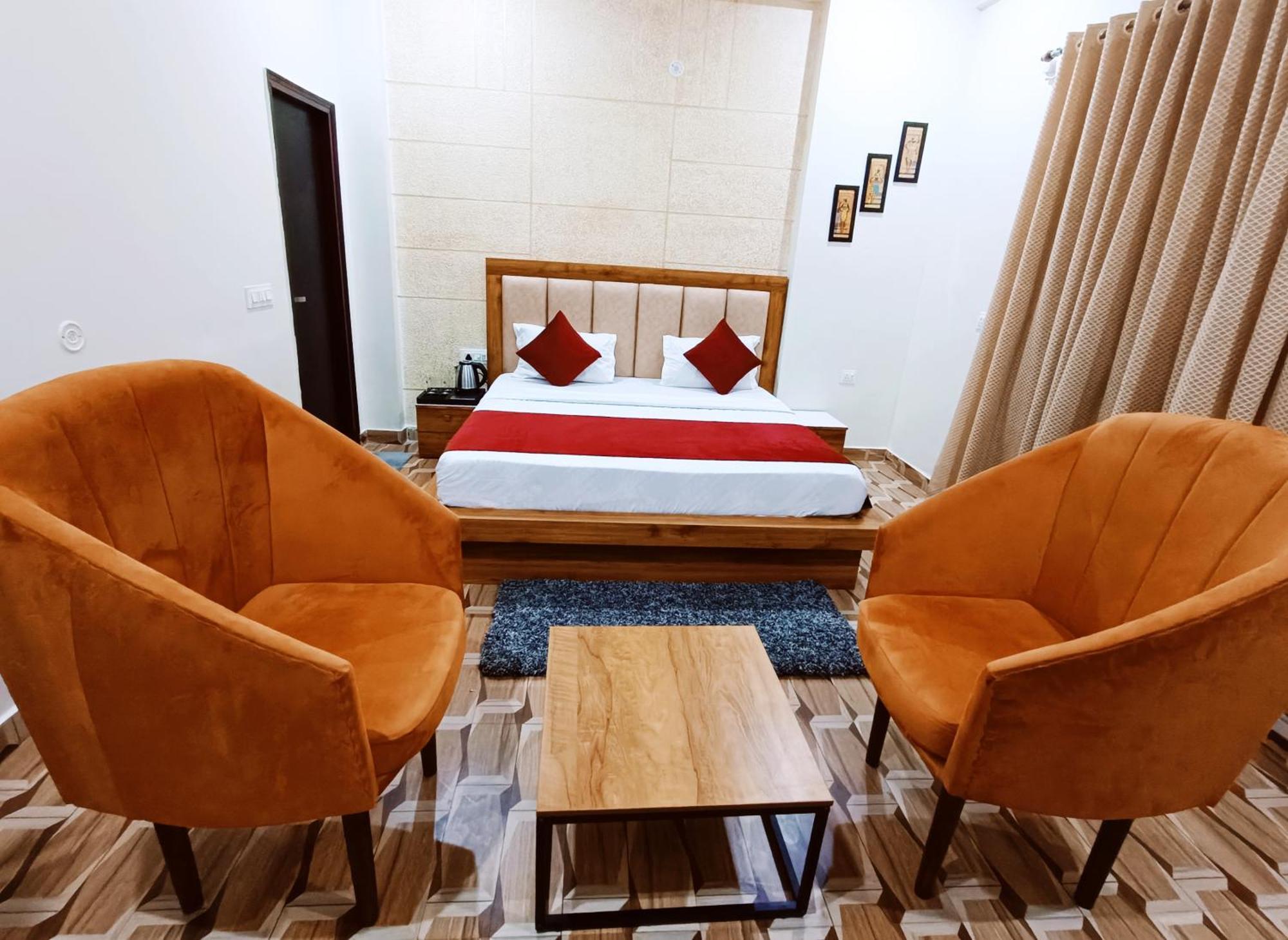 Hotel Hare Krishna Ambiance Vbn 3*