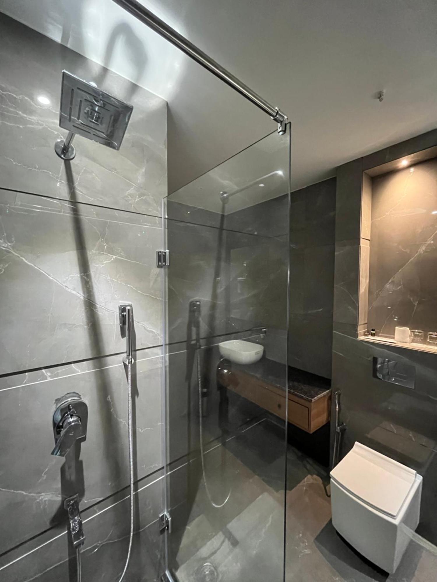 Three Seasons Hotel 4*