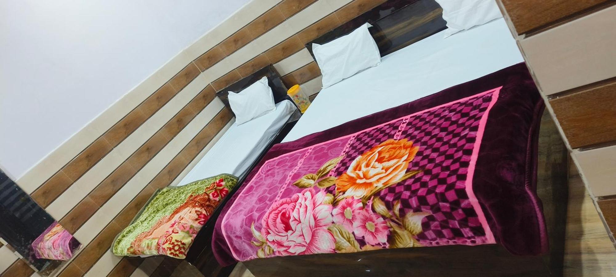 Hotel K.d. Dham Near Prem Mandir *