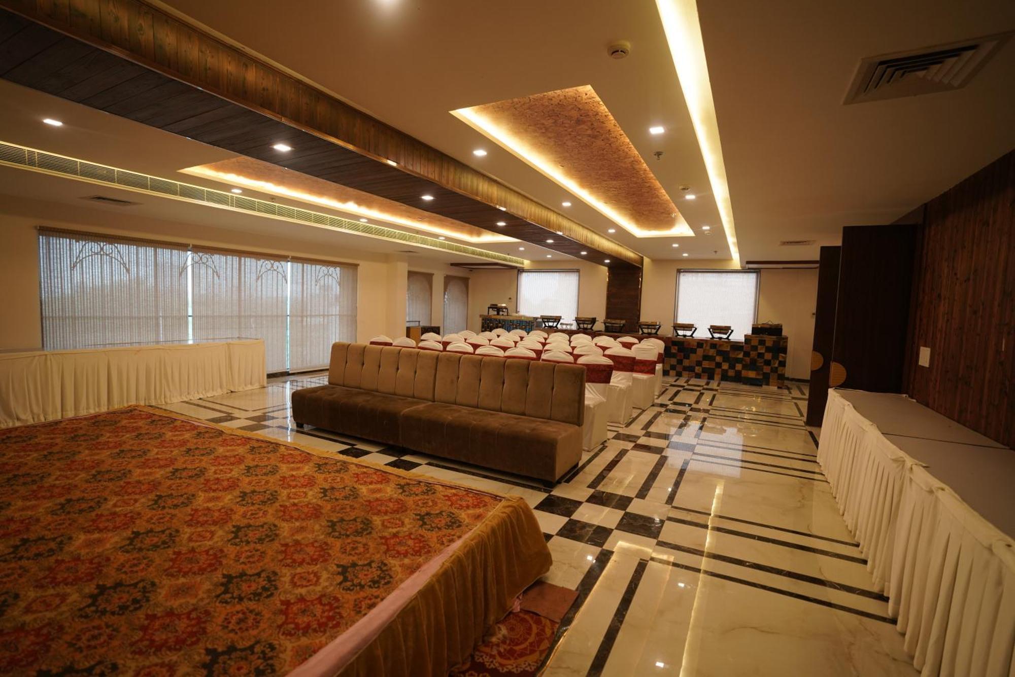 Hotel Idhayan Palace 4*