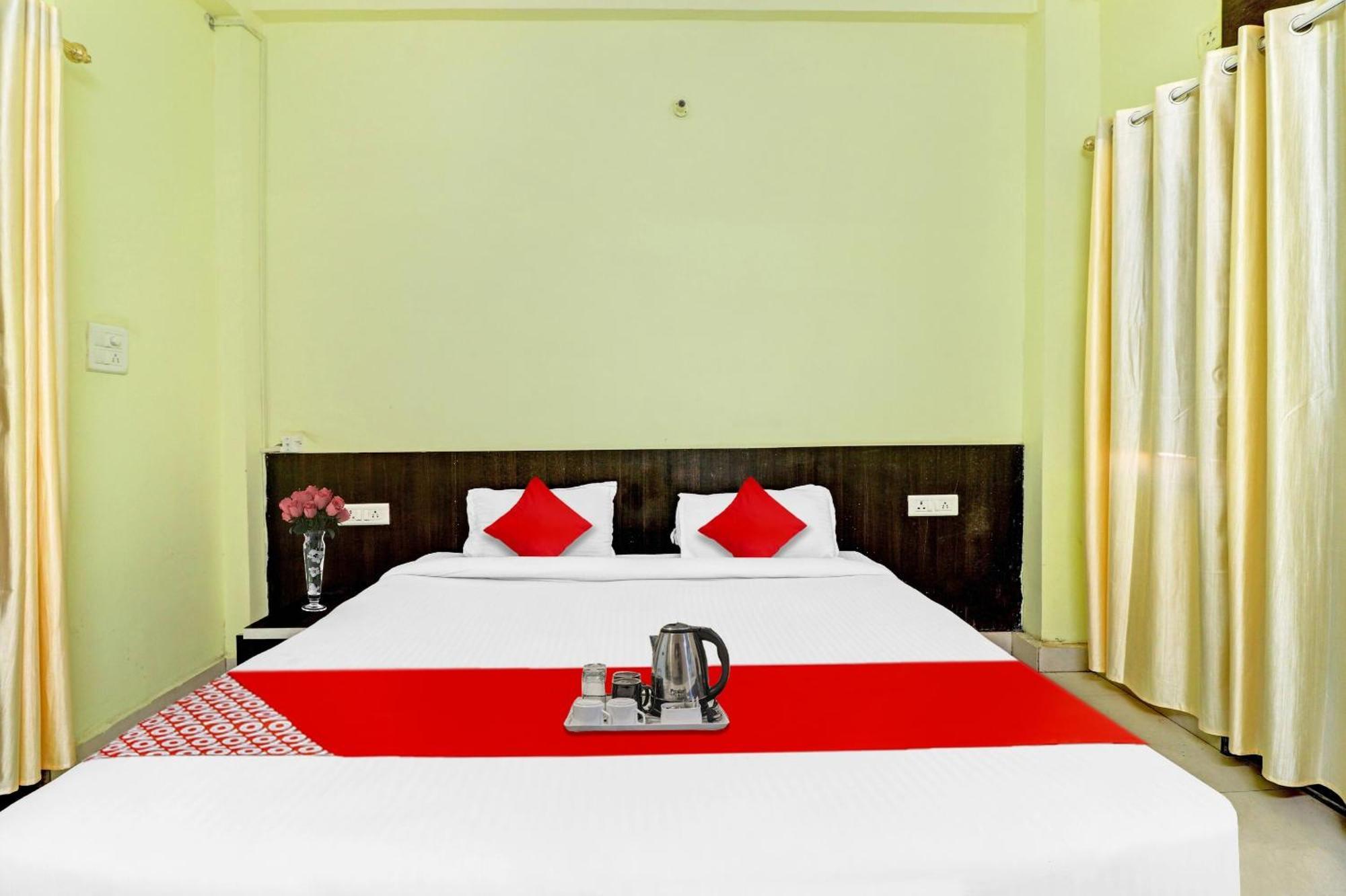 Hotel Flagship Ag Yamuna Palace 3*