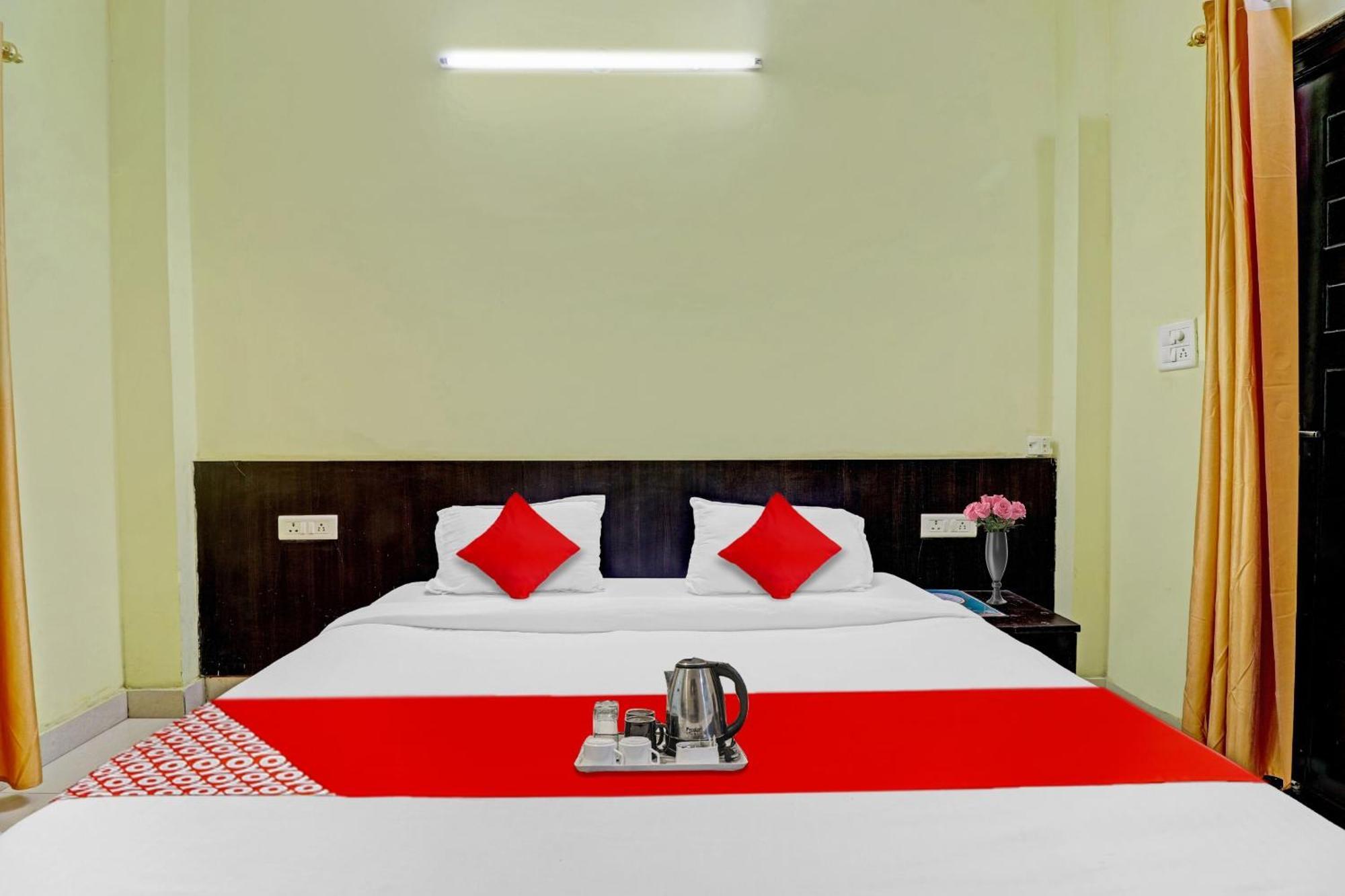 Hotel Flagship Ag Yamuna Palace Vrindavan