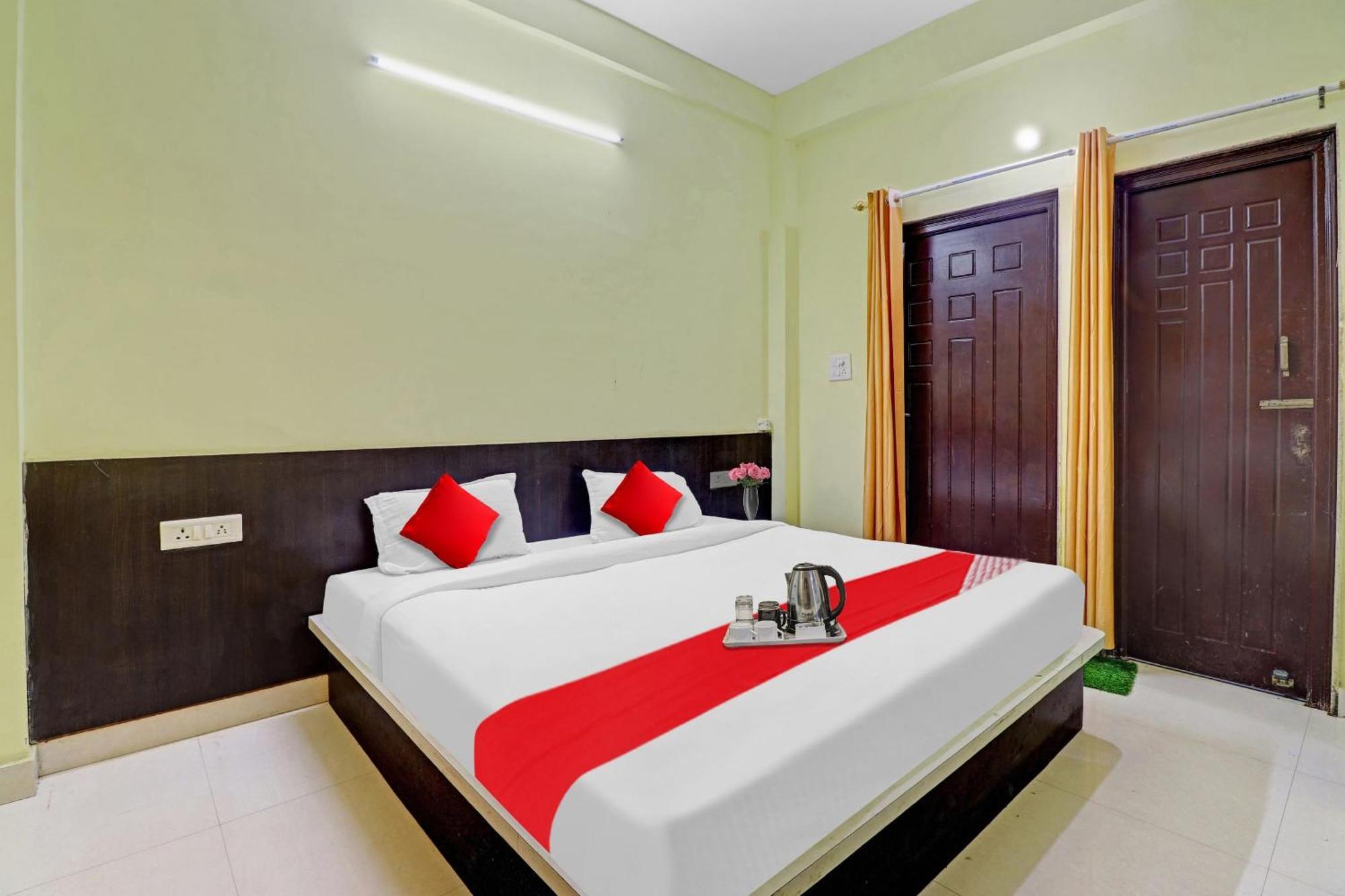 Hotel Flagship Ag Yamuna Palace 3*