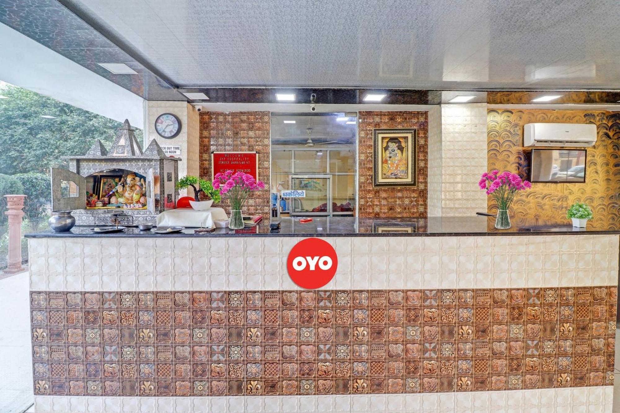 Flagship Ag Yamuna Palace Hotel 3*