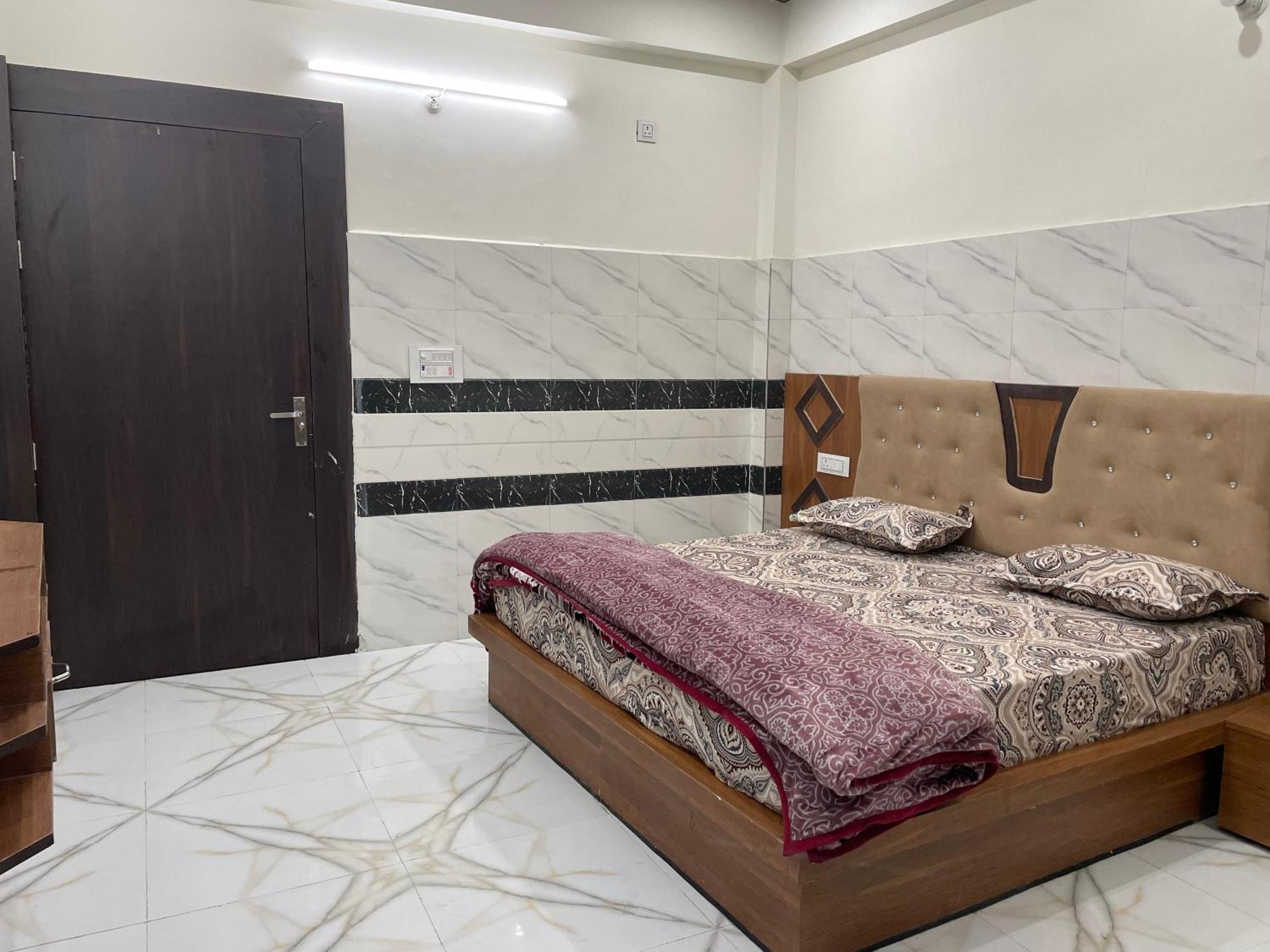 Gayatri Dham Vrindavan