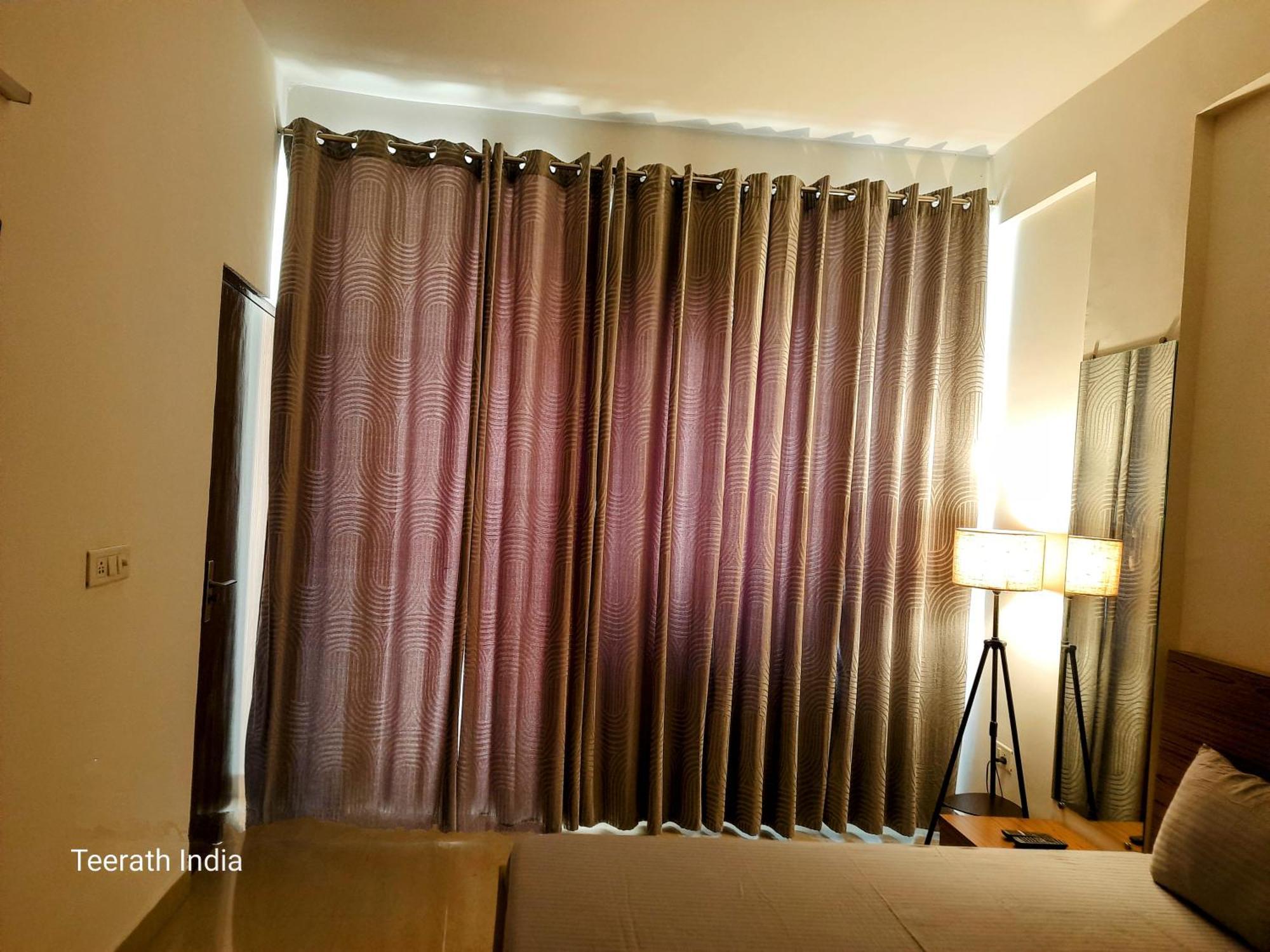 Apartment Teerath India - Spacious 1bhk Near Prem Mandir *