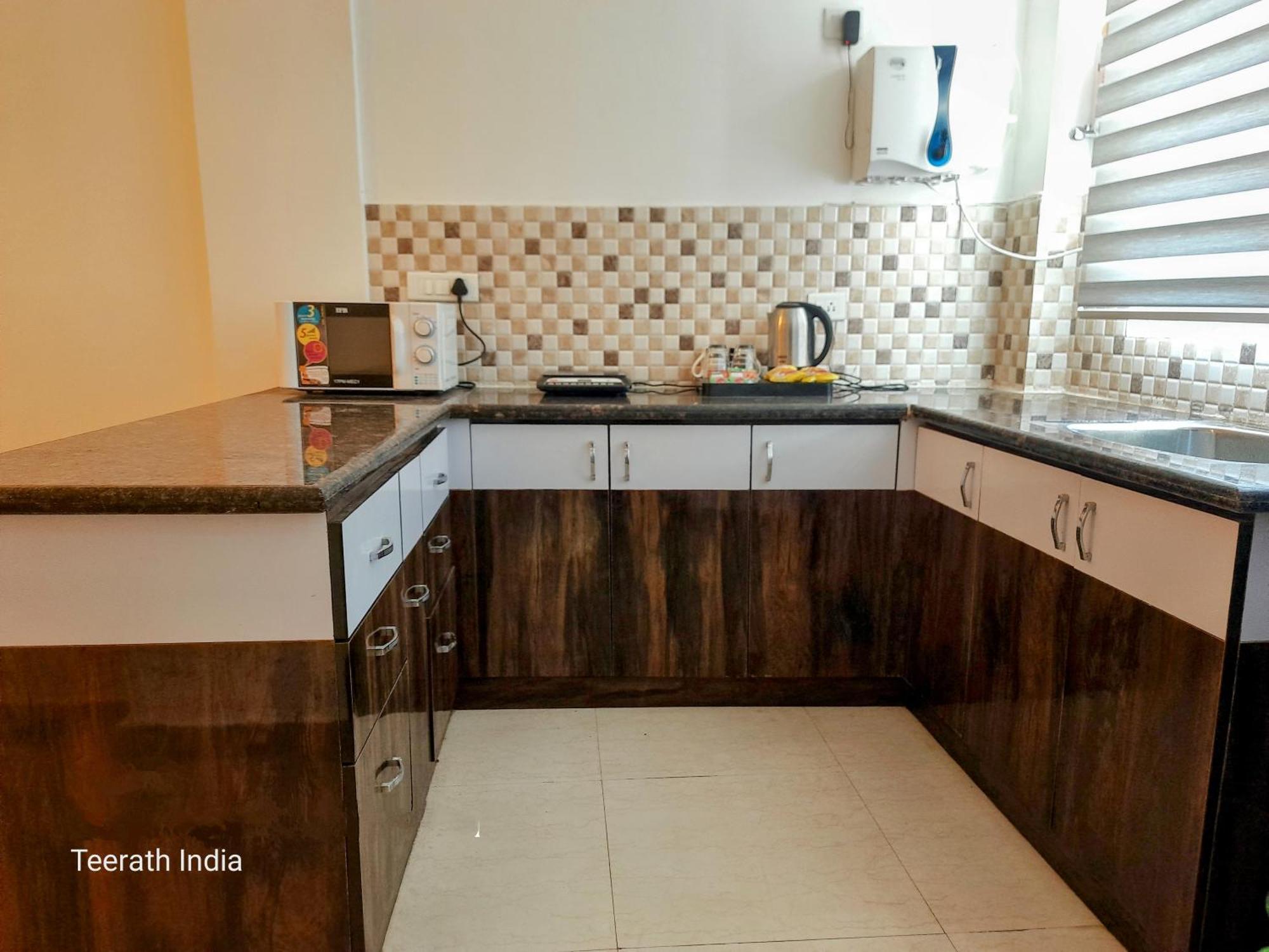 Apartment Teerath India - Spacious 1bhk Near Prem Mandir Vrindavan