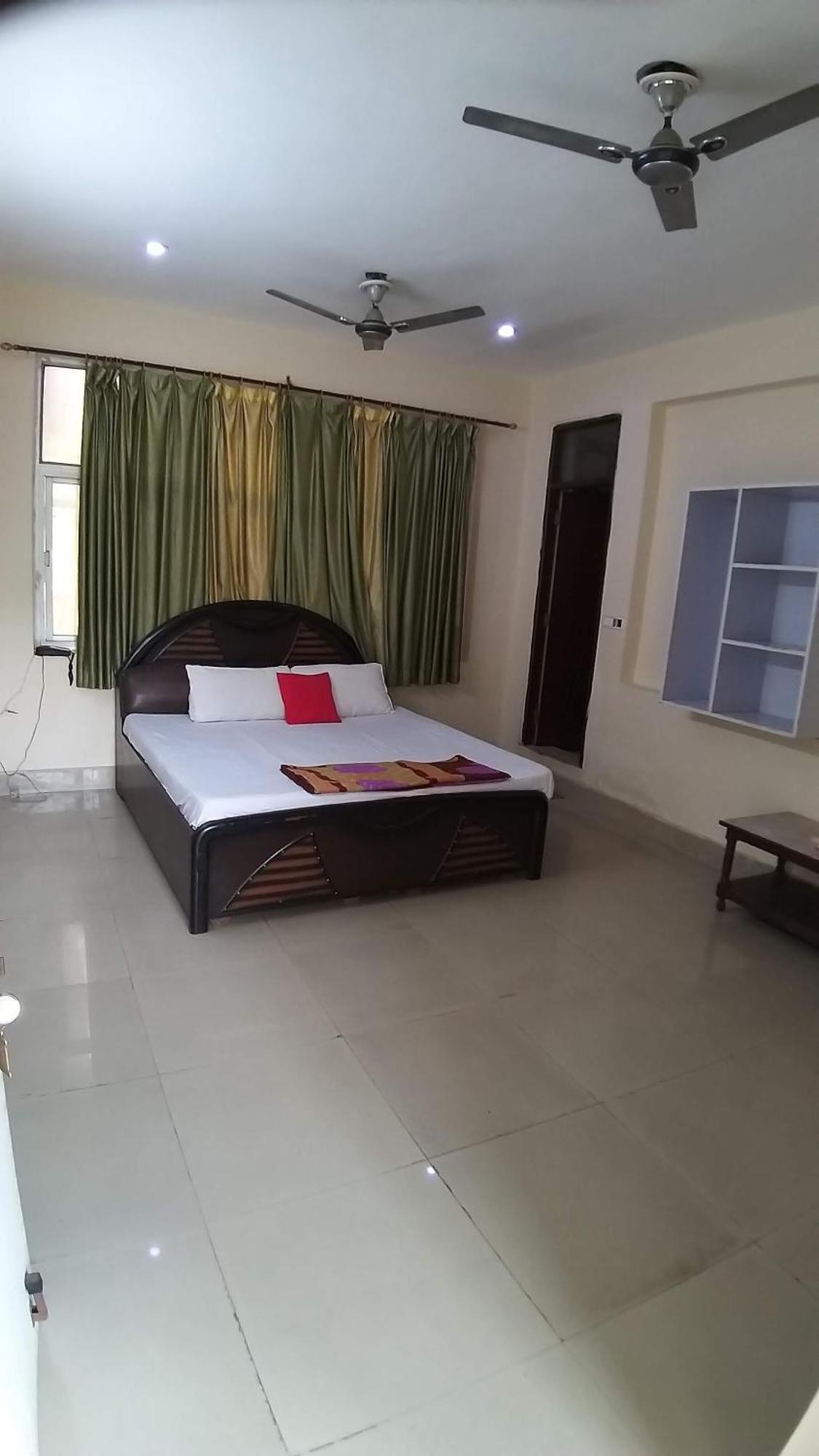 Guest house New Darshika *