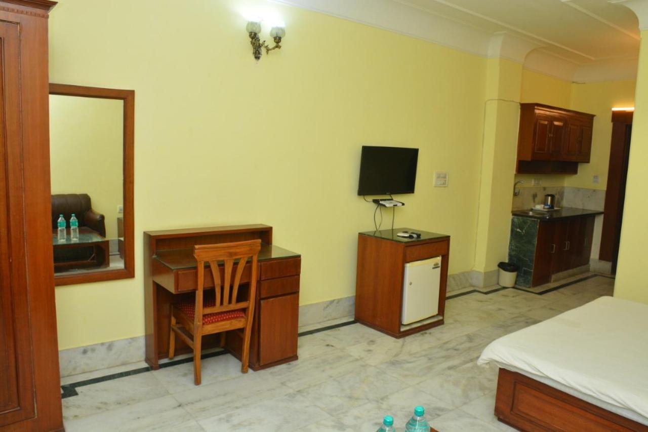 Ananda Krishna Hotel 3*