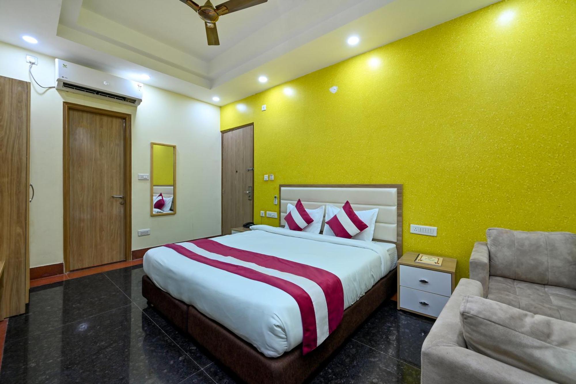 Sks Grand Palace-vrindavan
