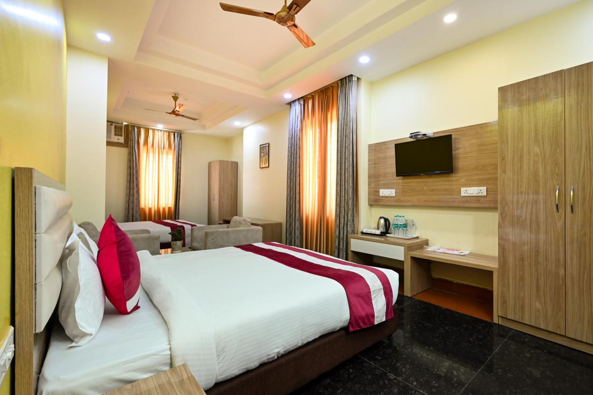Sks Grand Palace-vrindavan Vrindavan