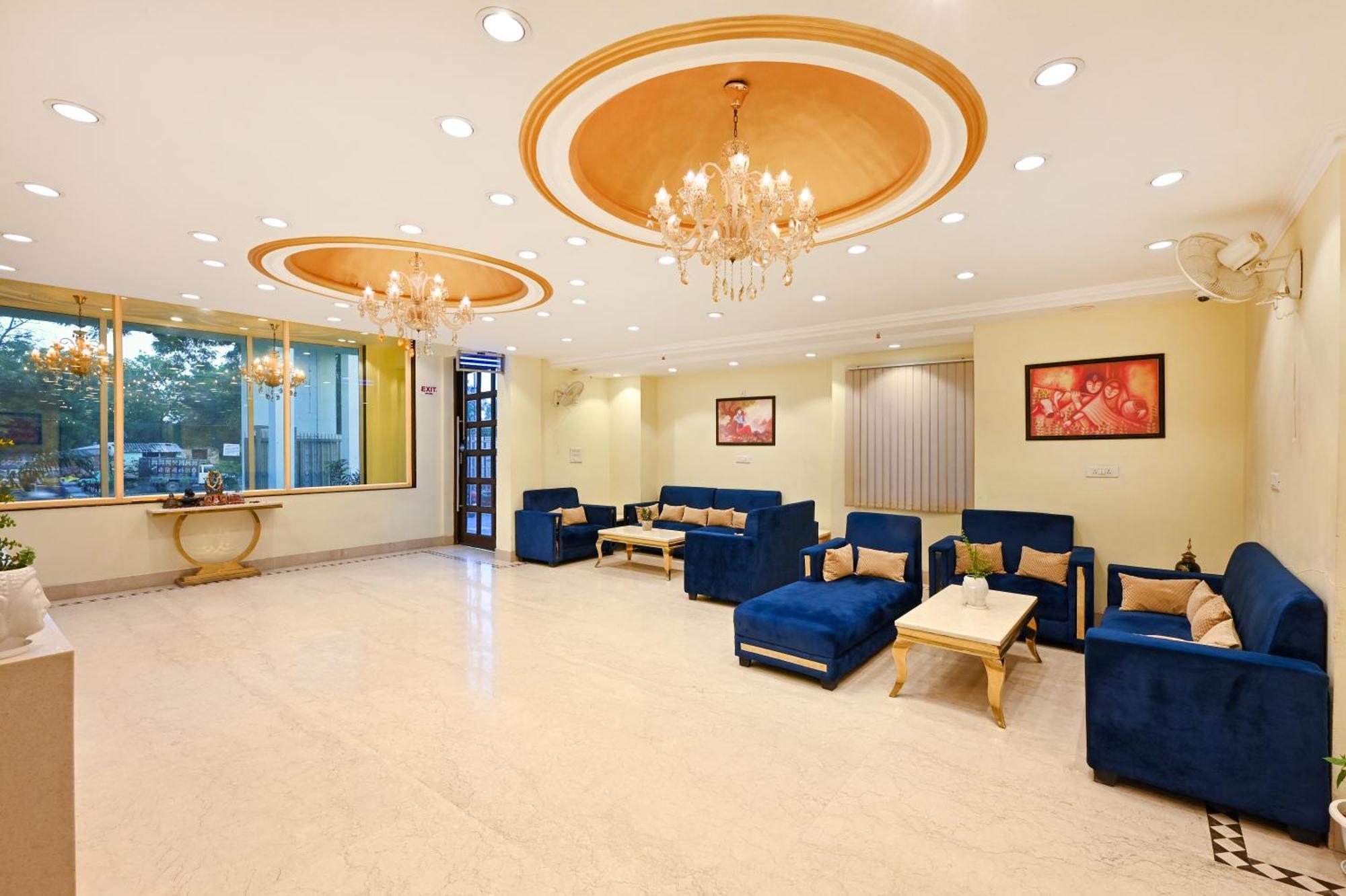 Hotel Sks Grand Palace-vrindavan