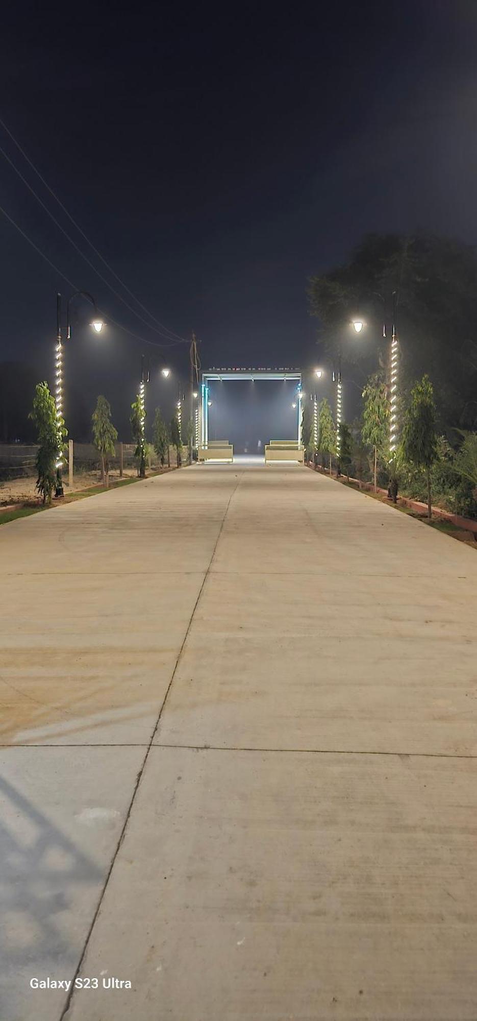 The Grand Nd Resort- Kanha Tulsi Heights Behind Prem Mandir Vrindavan