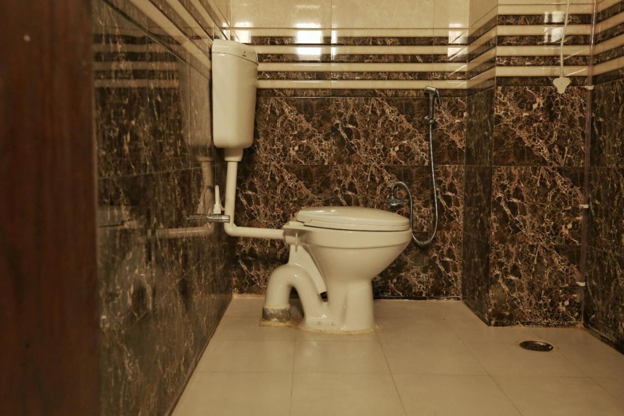 Hotel Dwarka Kunj