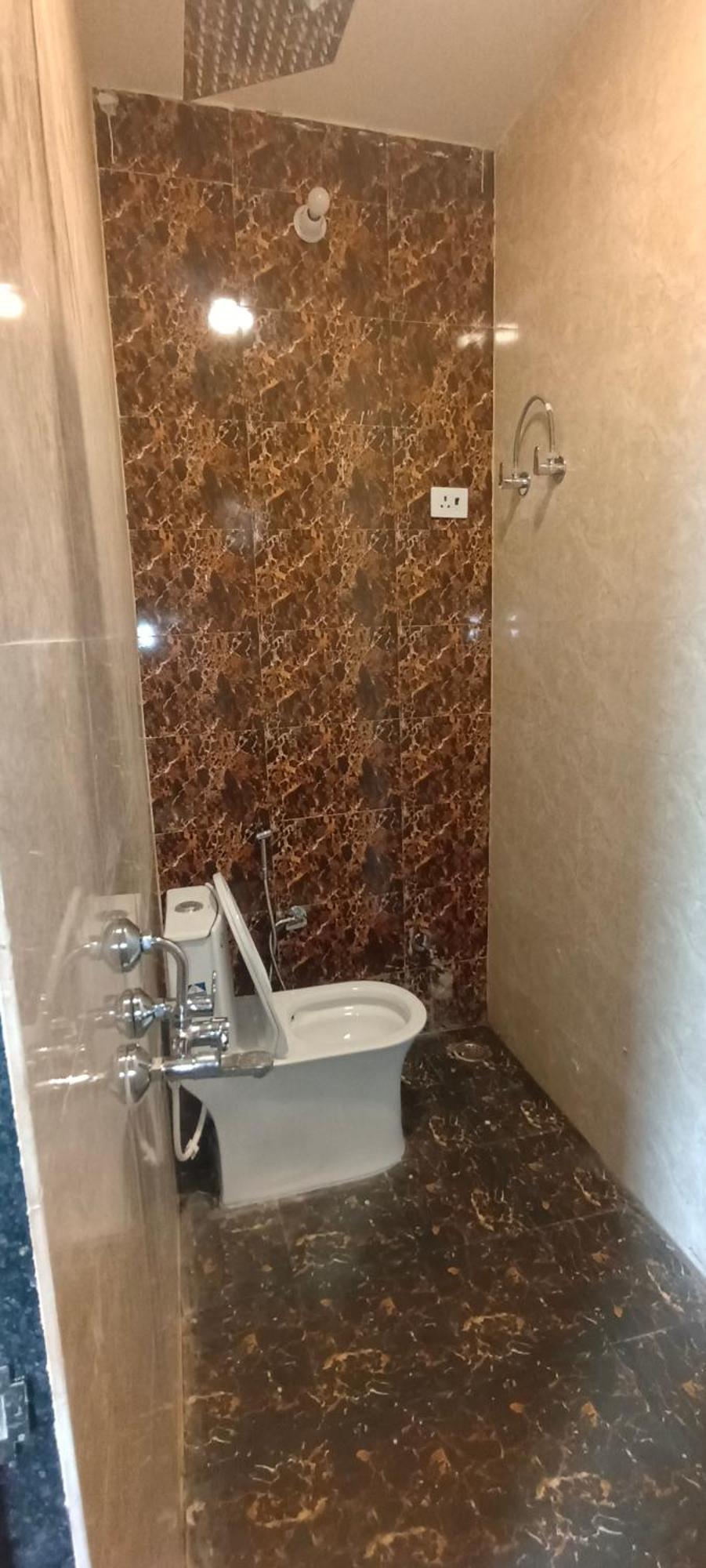 Devi Residency - Near Prem Mandir Bankey Bihari * Vrindavan