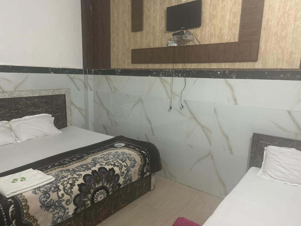 Gopesh Dham Vrindavan