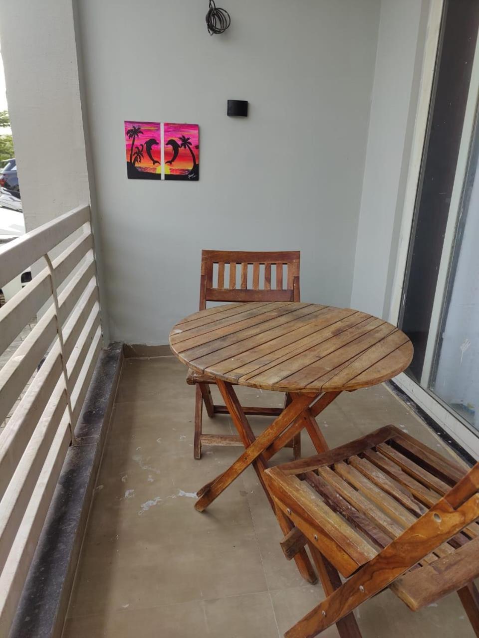 Vrunda 2bhk Spacious And Cozy Apartment *