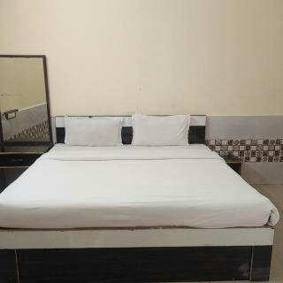 Tulsi Guest house Vrindavan