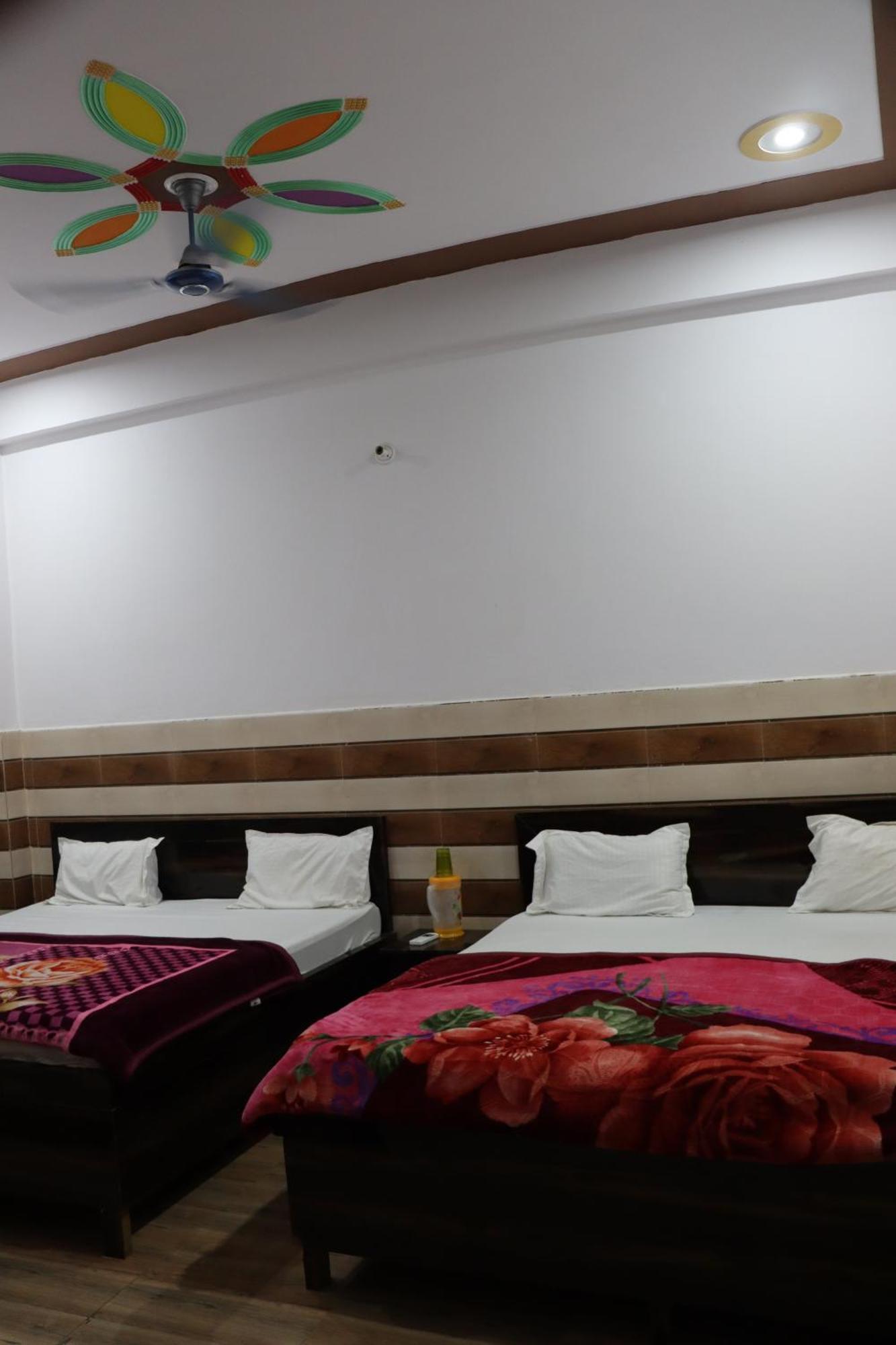 Hotel K.d. Dham Near Prem Mandir Vrindavan