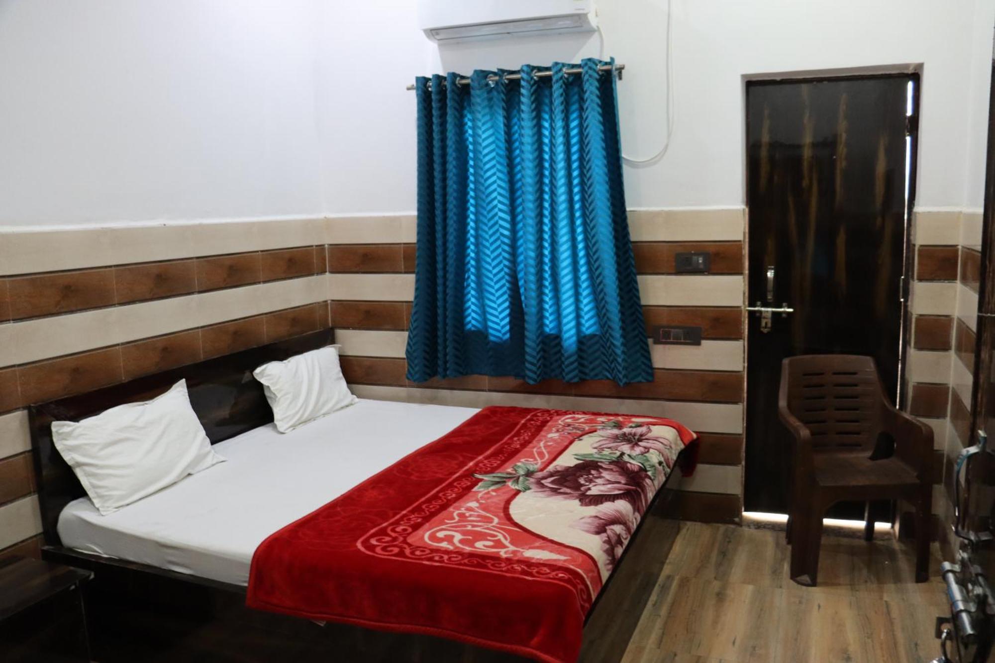 K.d. Dham Near Prem Mandir Hotel