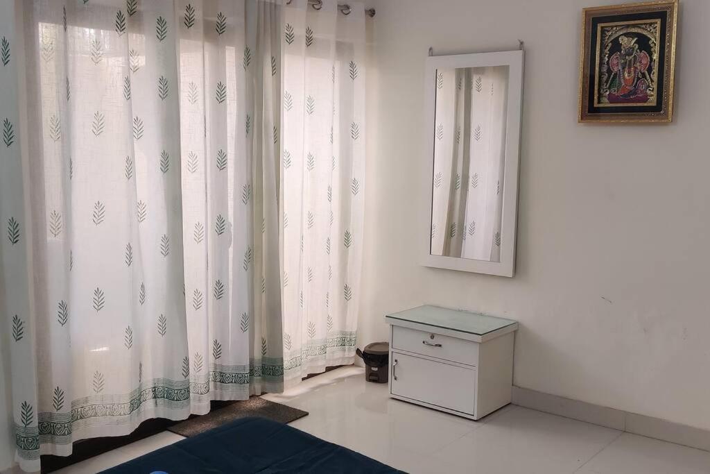 Shree Bankebihari Niwas Vrindavan