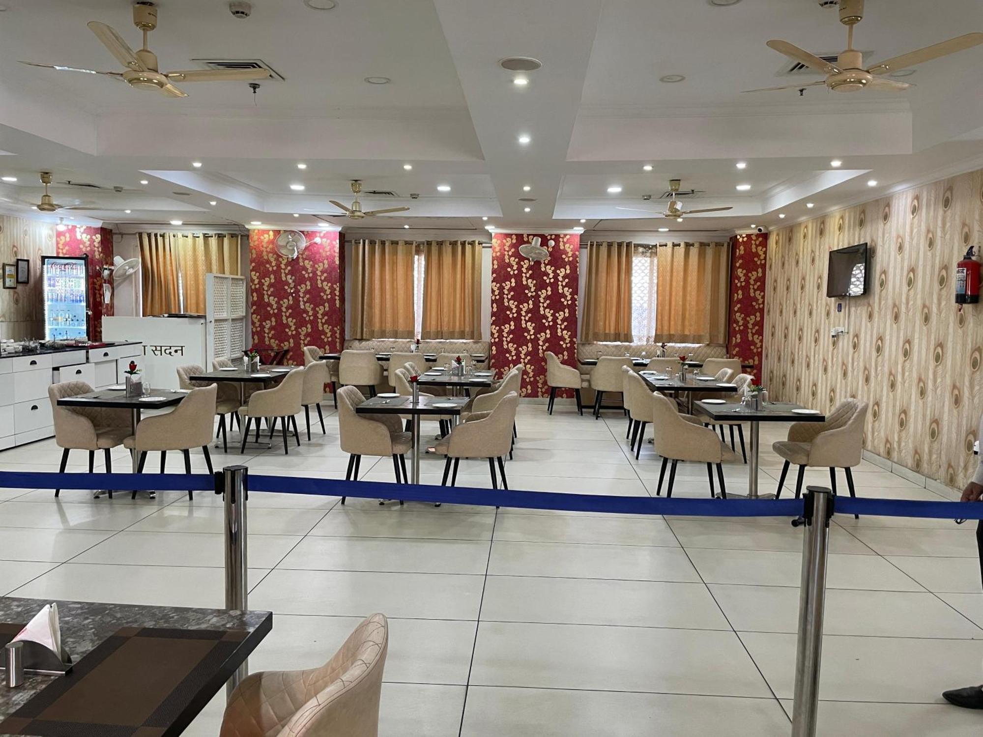 Seth Murlidhar Seva Sadan-near Prem Mandir Hotel 3*