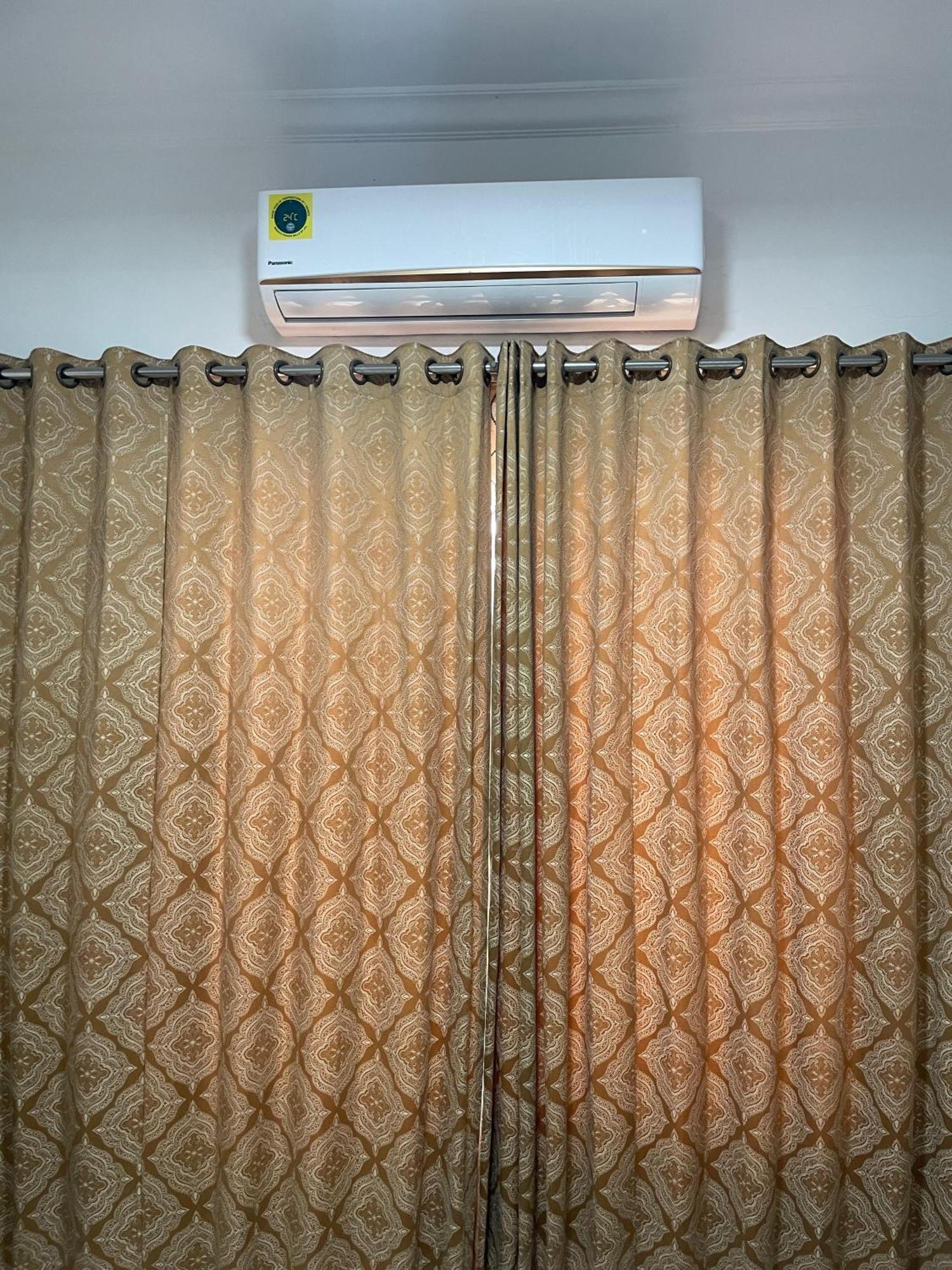 Hotel Seth Murlidhar Seva Sadan-near Prem Mandir Vrindavan
