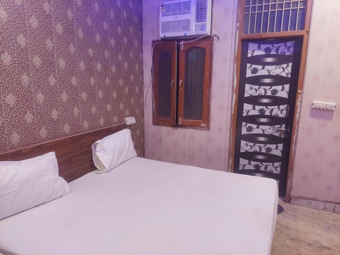 Shri Krishna Kripa Ashram Guest house