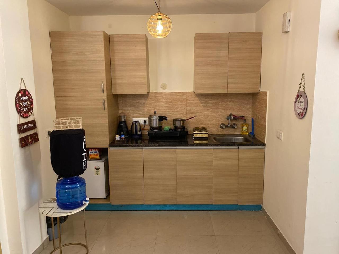 Shree Ji Dhaam Apartment *