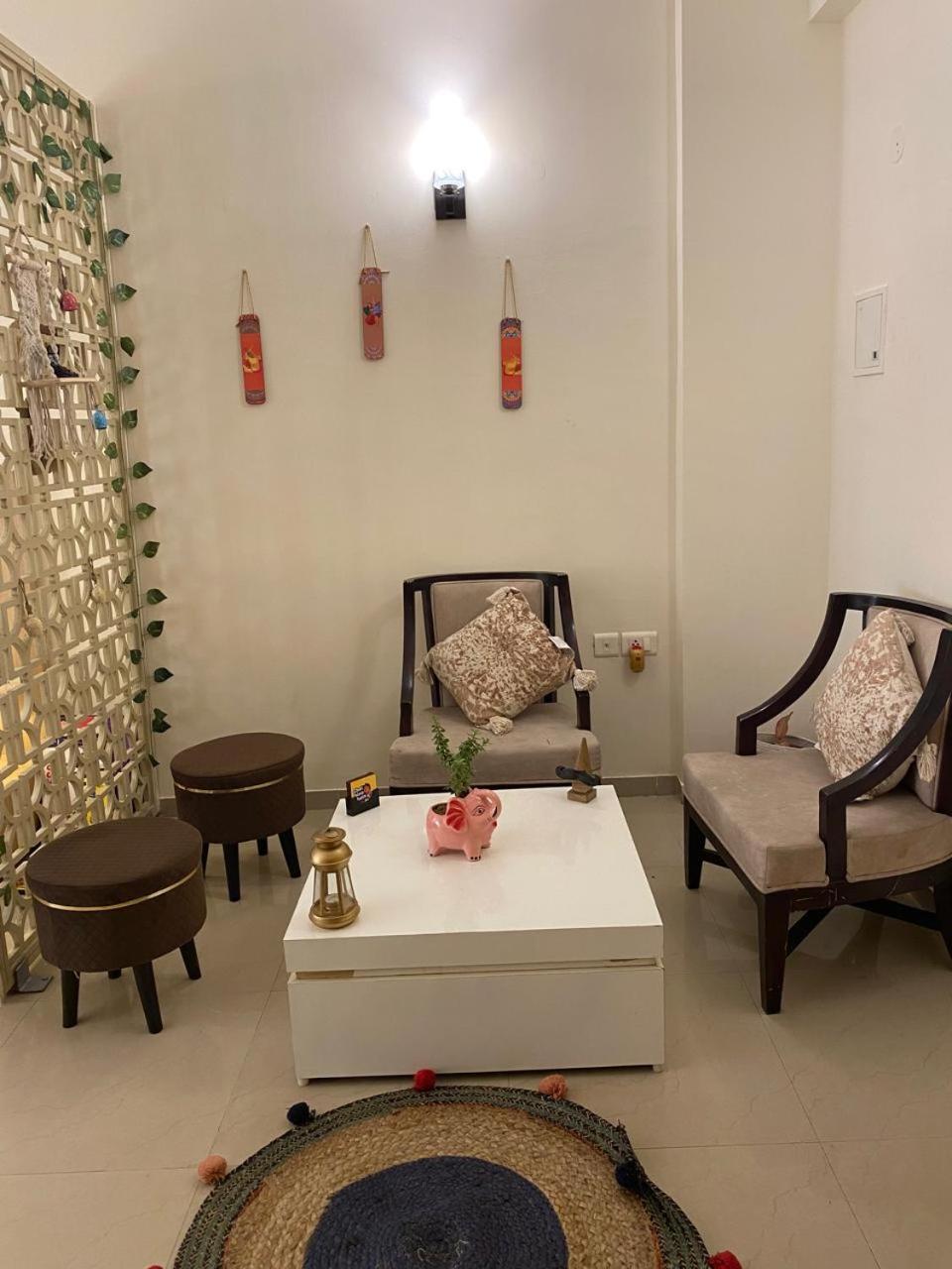 Apartment Shree Ji Dhaam *