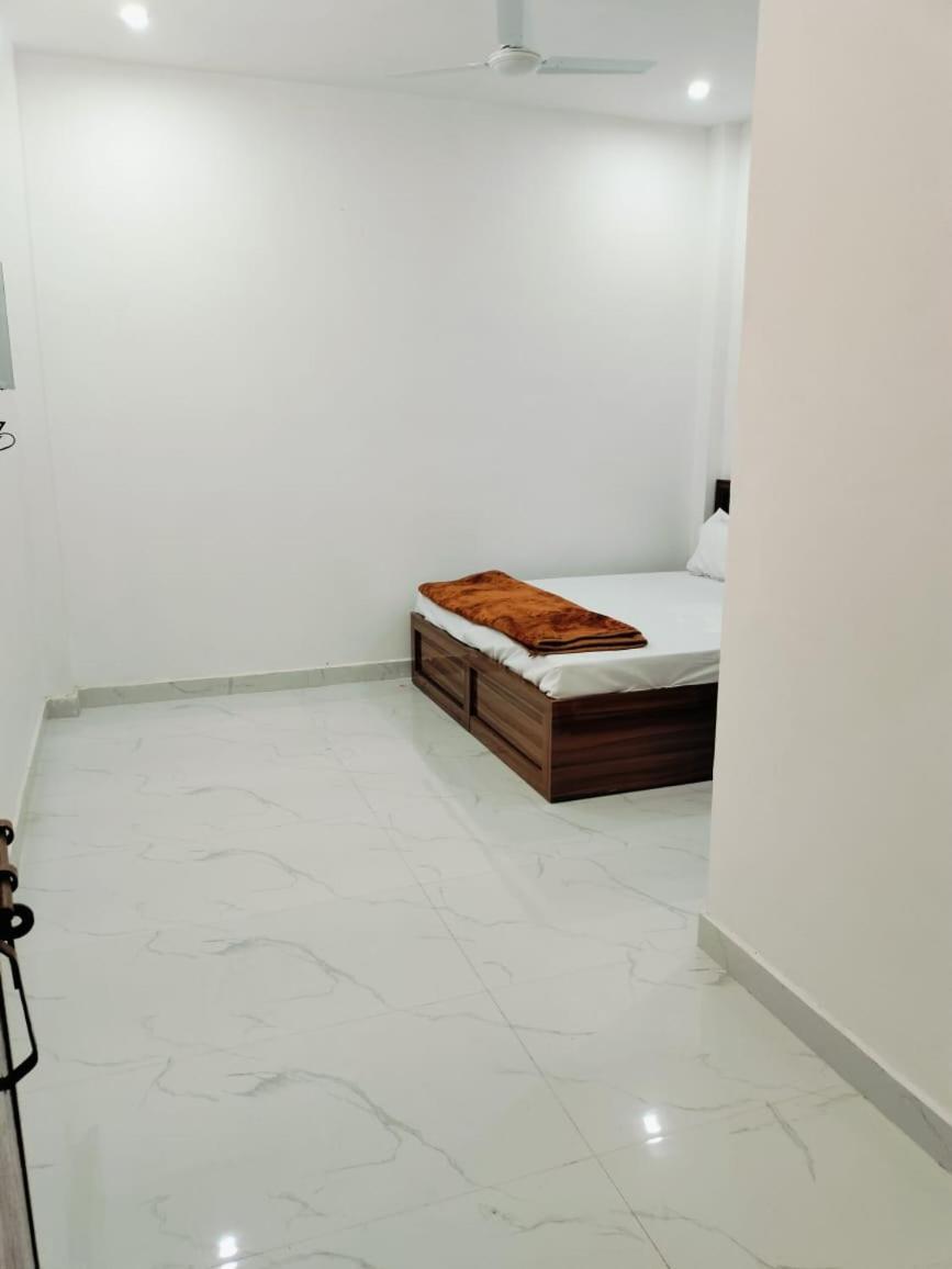 Mohit Guest house 4*