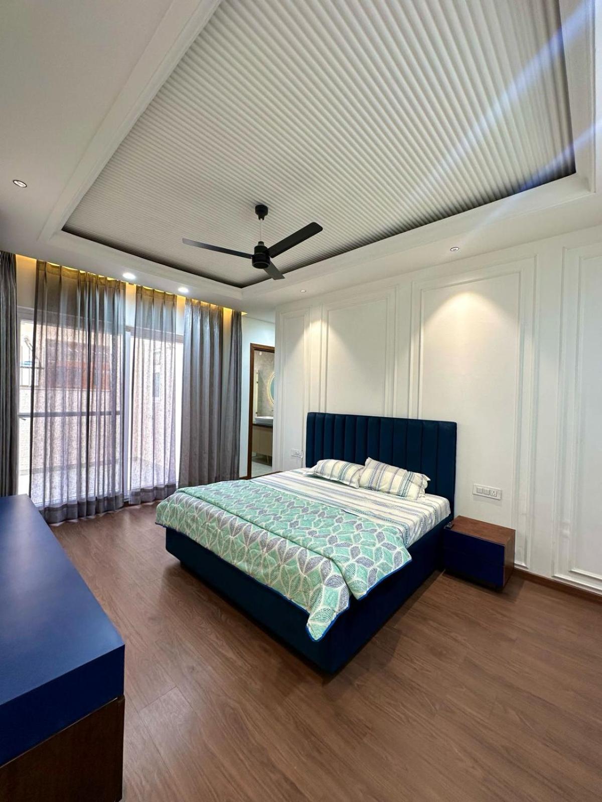 Dev Apartment *