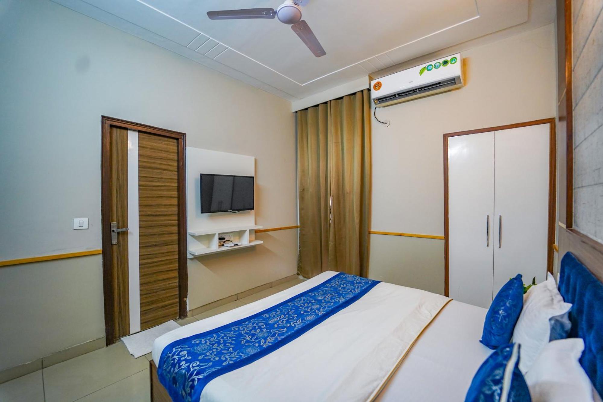 Vrinda Anandam Hotel 4*