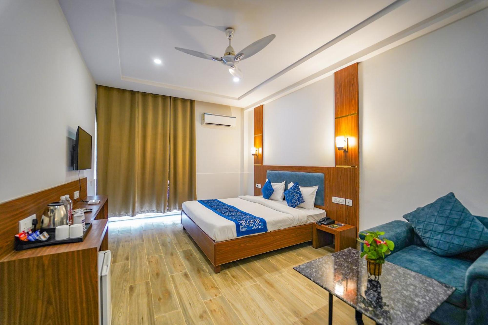 Vrinda Anandam Hotel